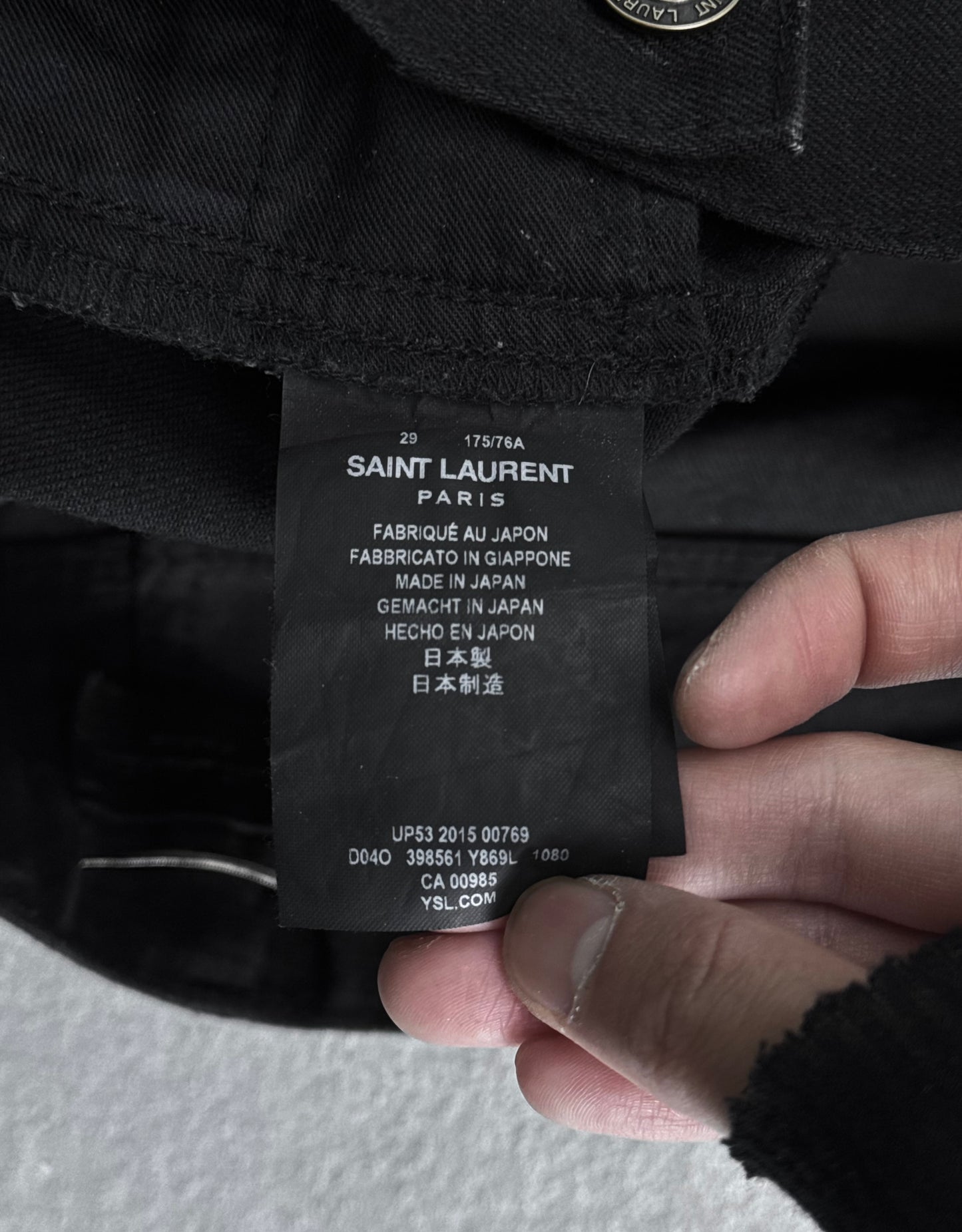 Saint Laurent Paris AW15 Black ‘D02’ Distressed Knee Skinny Denim