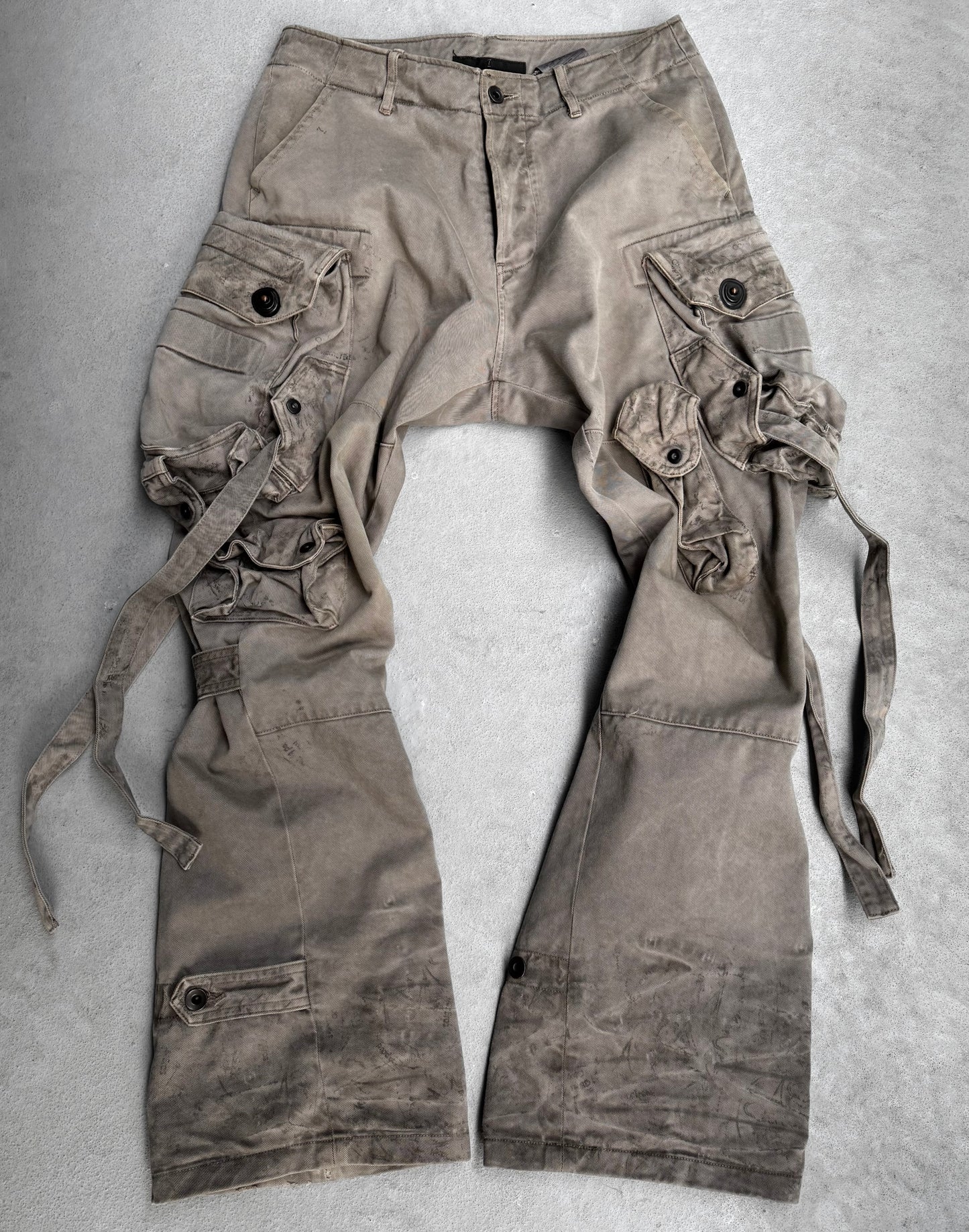 Julius_7 SS11 “Chaos; Ontological Anarchism” Shapeshifting Bondage Grey Gas Mask Cargo Pants
