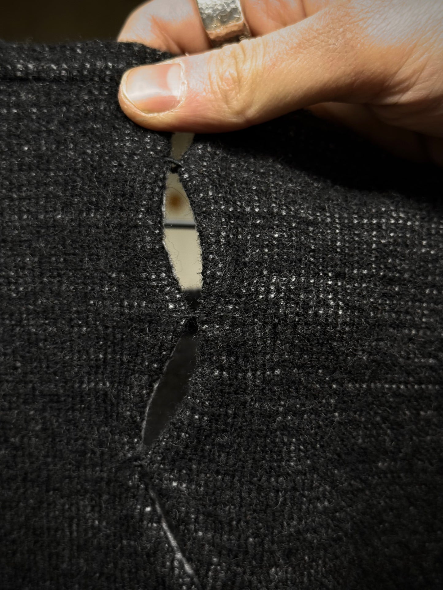 DEEPTI Collection °016-017 'T-058 DUB-95' Crash Seam Long-sleeve detail | DRIEW GARMENTS