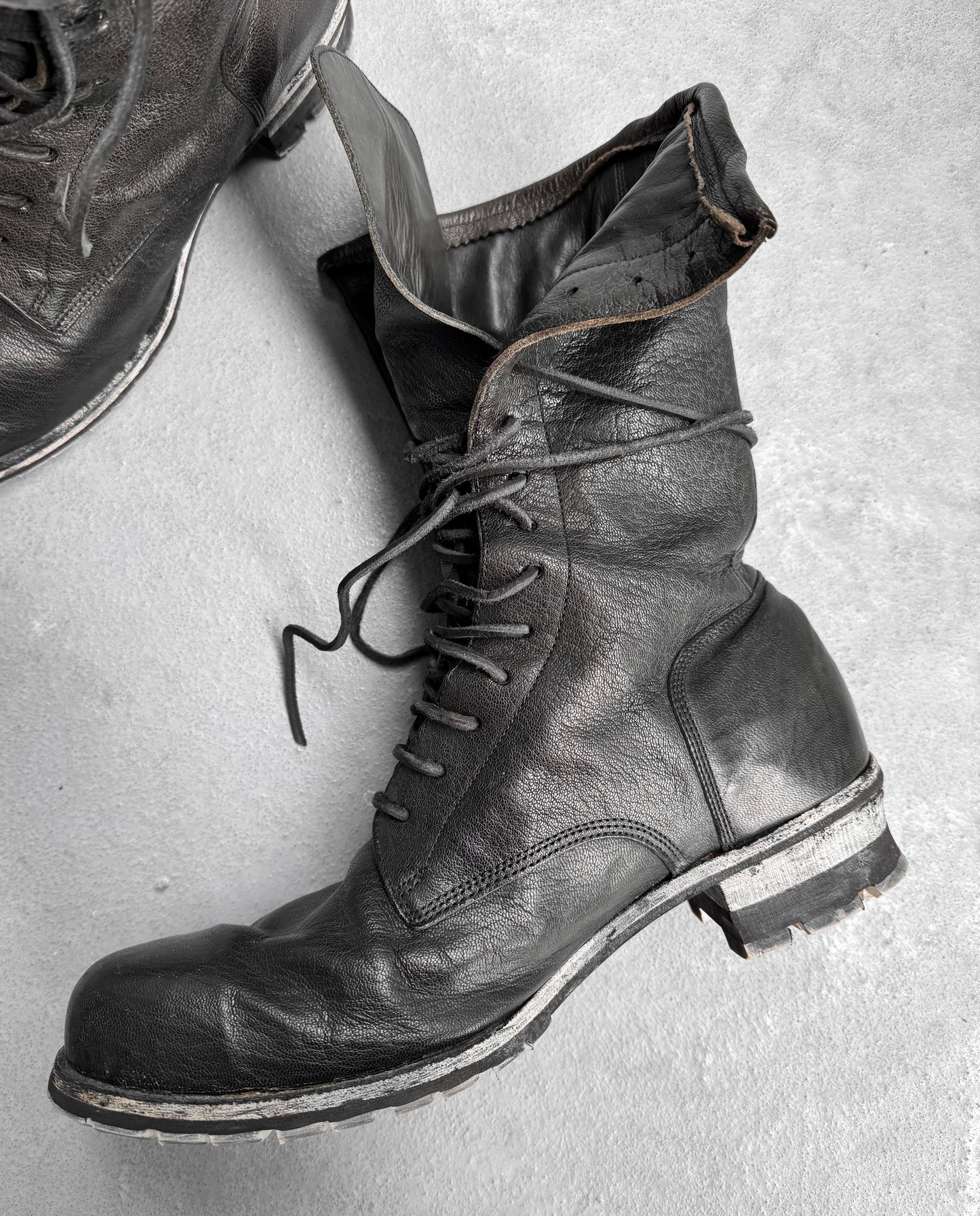 MiharaYasuhiro AW06 Distressed Leather 14-hole Lace-up Foldable Military Boots