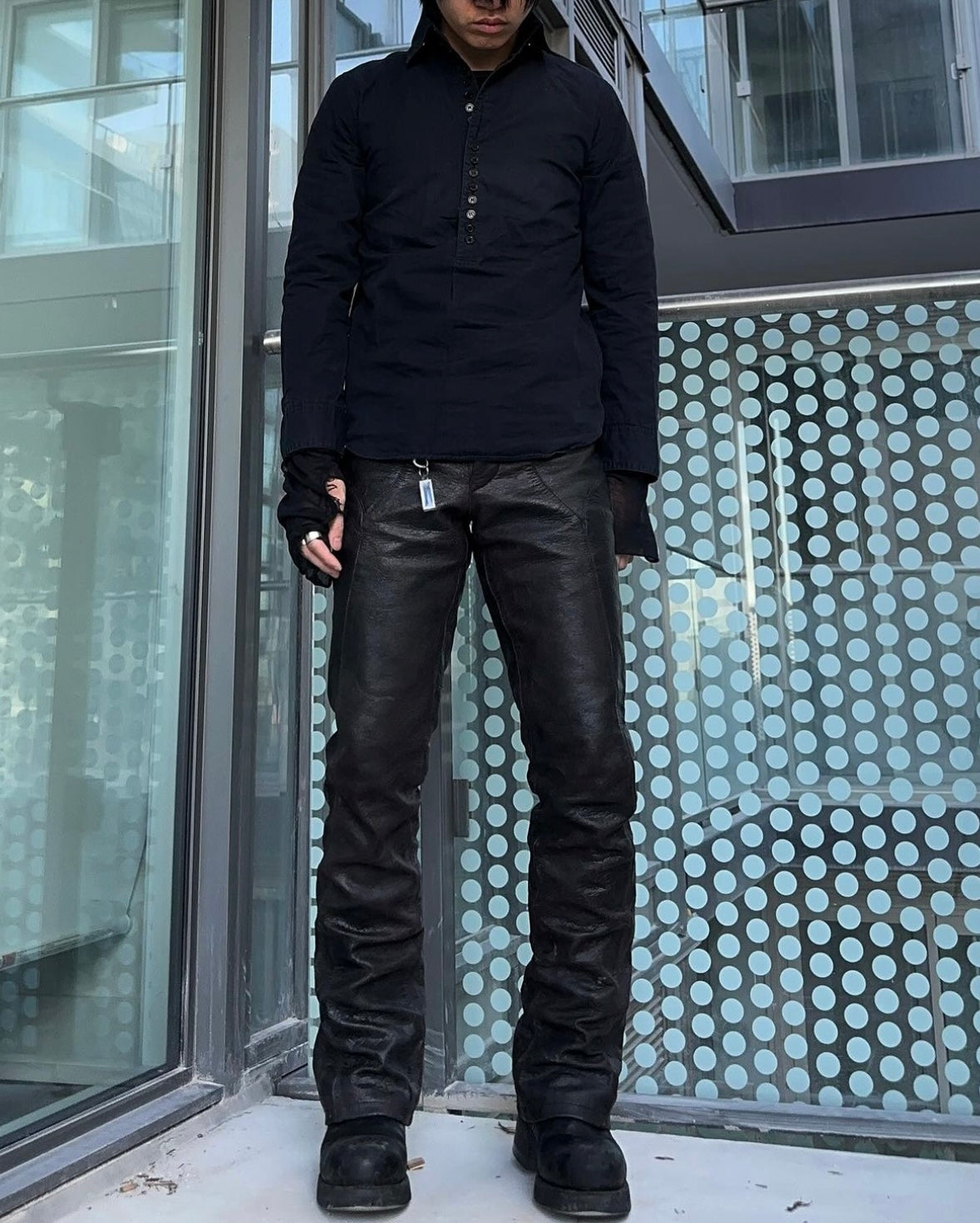5351 Pour Les Hommes 00s Cracked Cowhide Leather Bootcut Rider Pants
