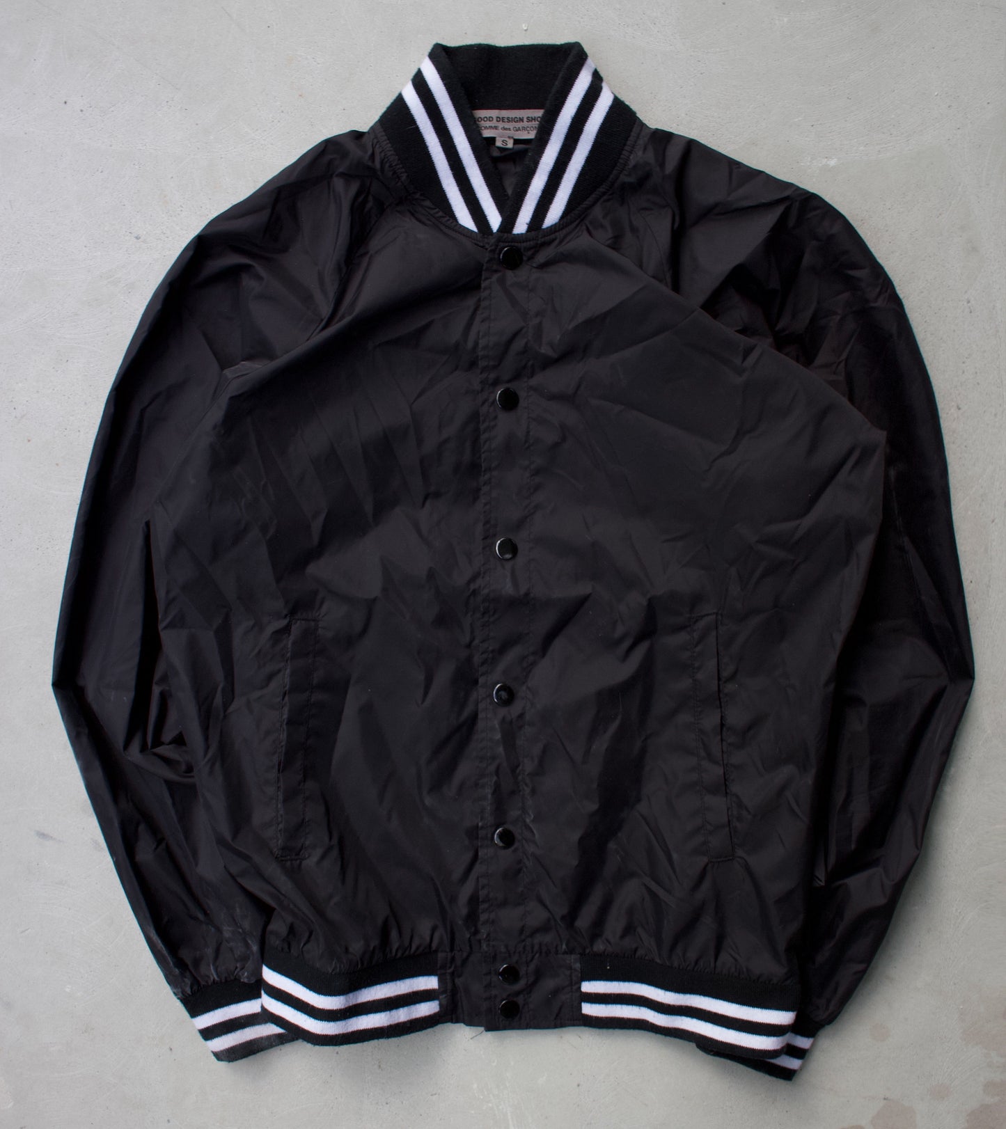 COMME des GARÇONS GOOD DESIGN SHOP Cracked Logo Coach Jacket