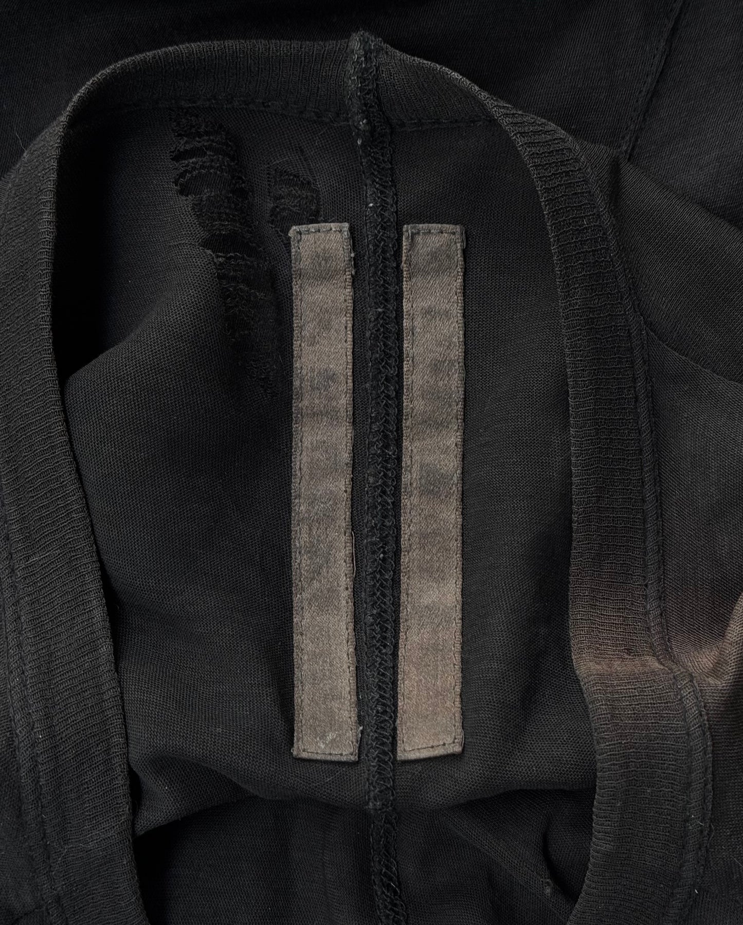 Rick Owens Early 00s Sun Faded Asymmetrical Unstable Long-sleeves detail | DRIEW GARMENTS