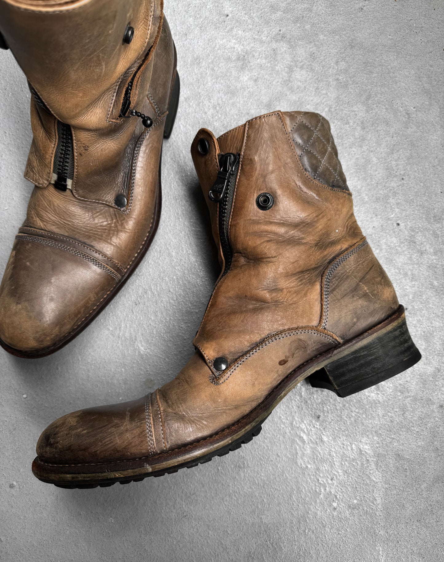 alfredoBANNISTER Early 00s Asymmetrical Zip Leather Combat Boots