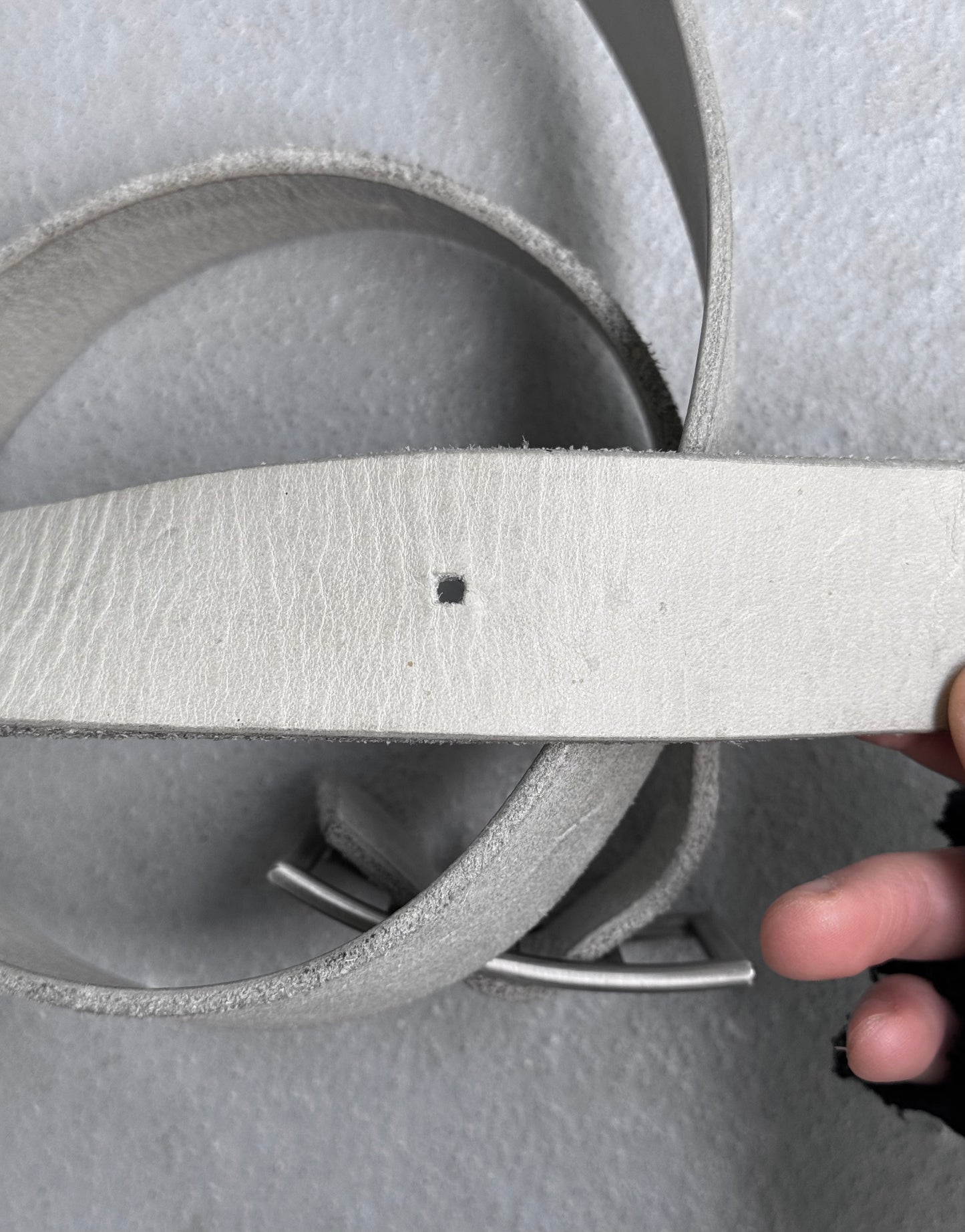 DEEPTI Collection °019-020 ‘LA-122’ Reversible Trigger Bovine Leather Belt
