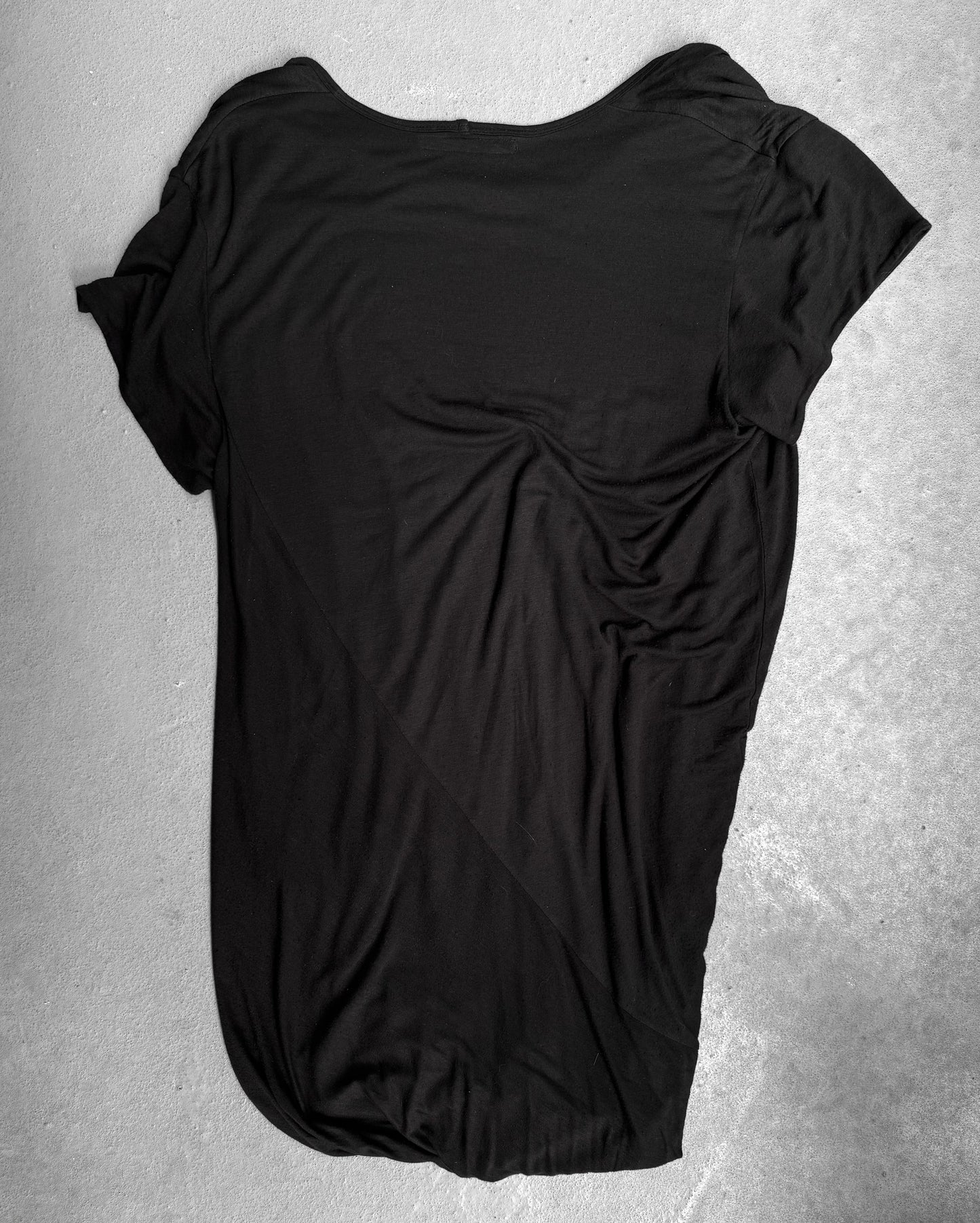 Julius_7 SS10 “neurbanvolker;” Double-layered Asymmetrical T-shirt