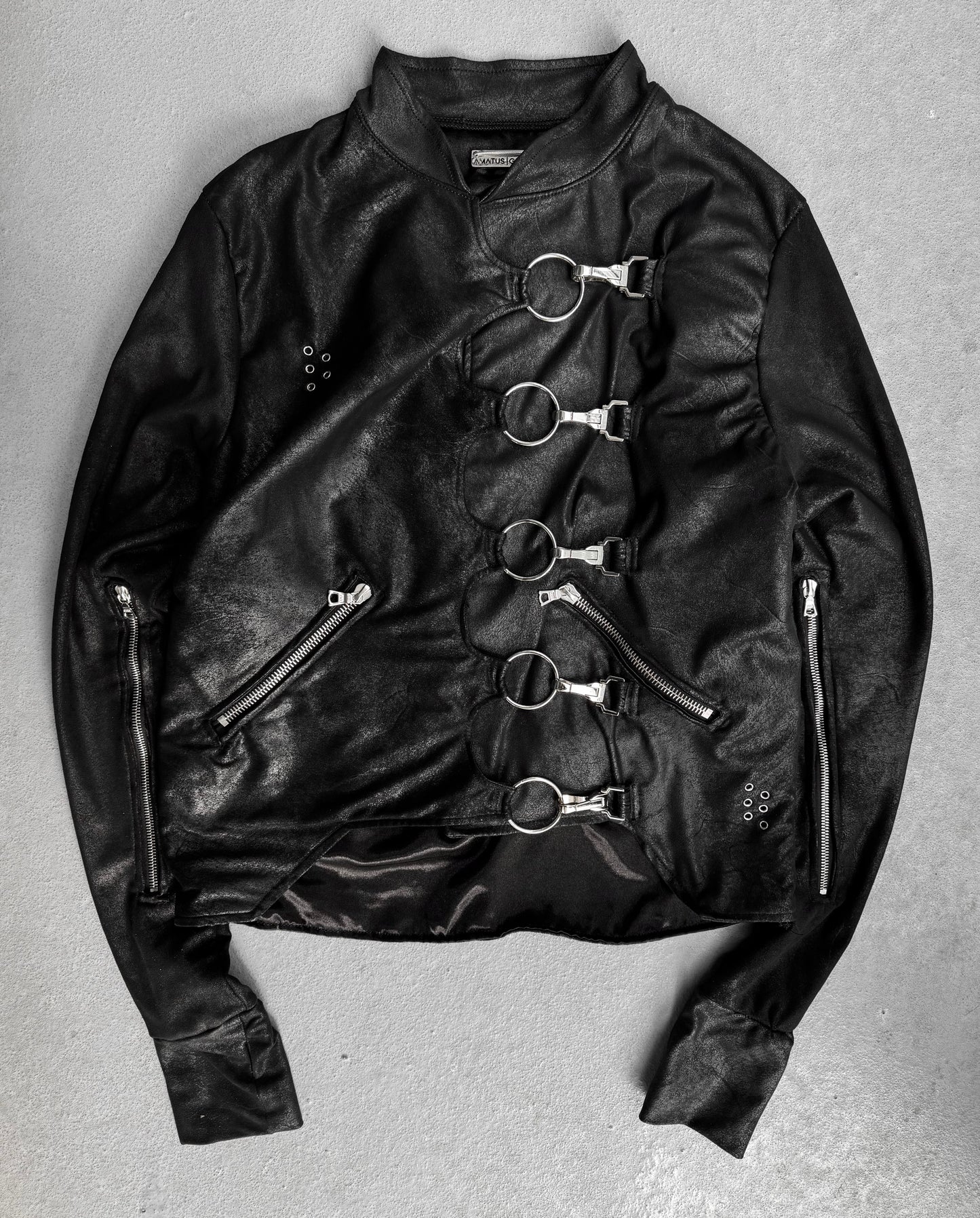 AMATUS | GRAY YR 001: “PSEUDO SKIN” Waxed Spire Ring Jacket