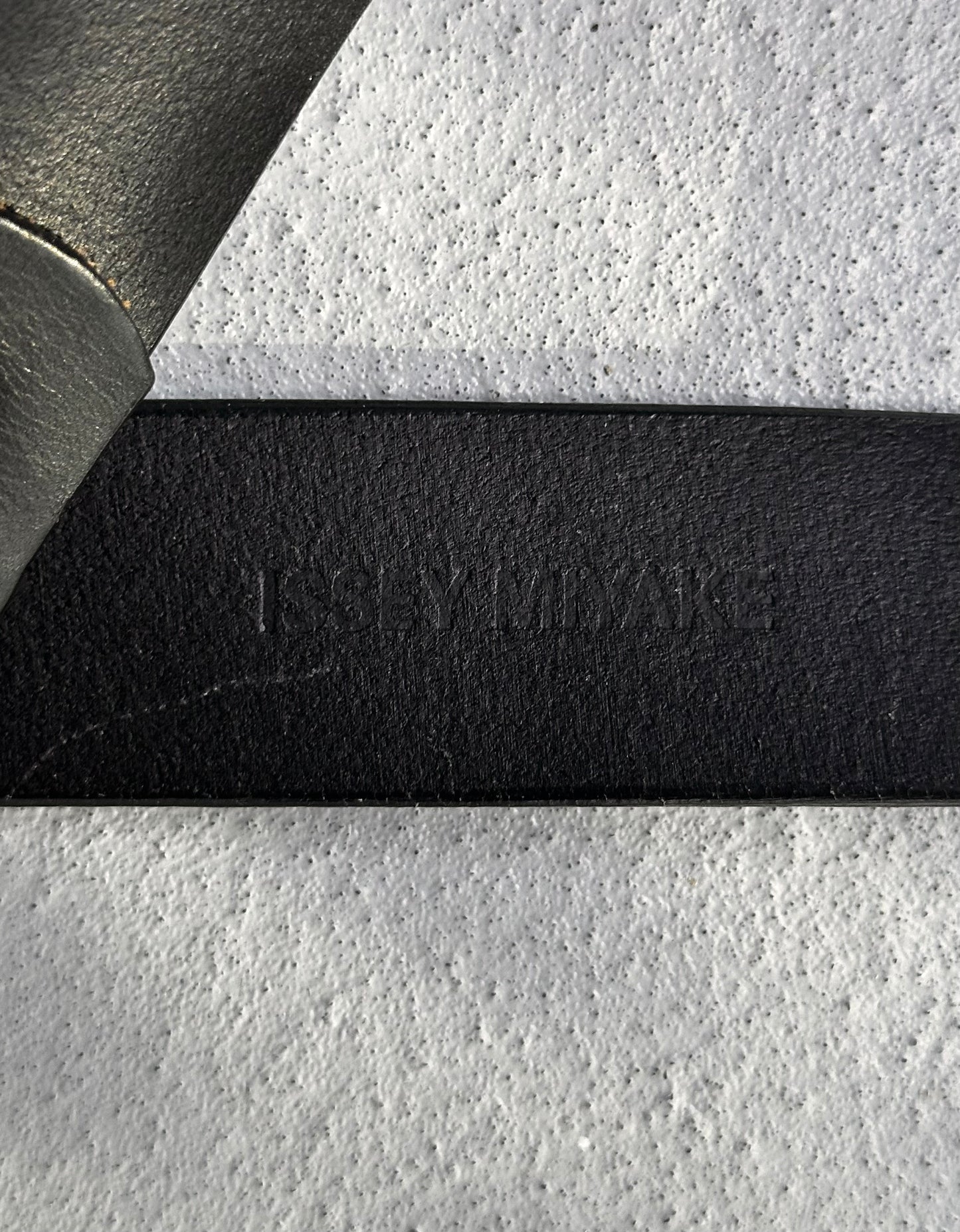 Issey Miyake 00s Leather Buckle Belt