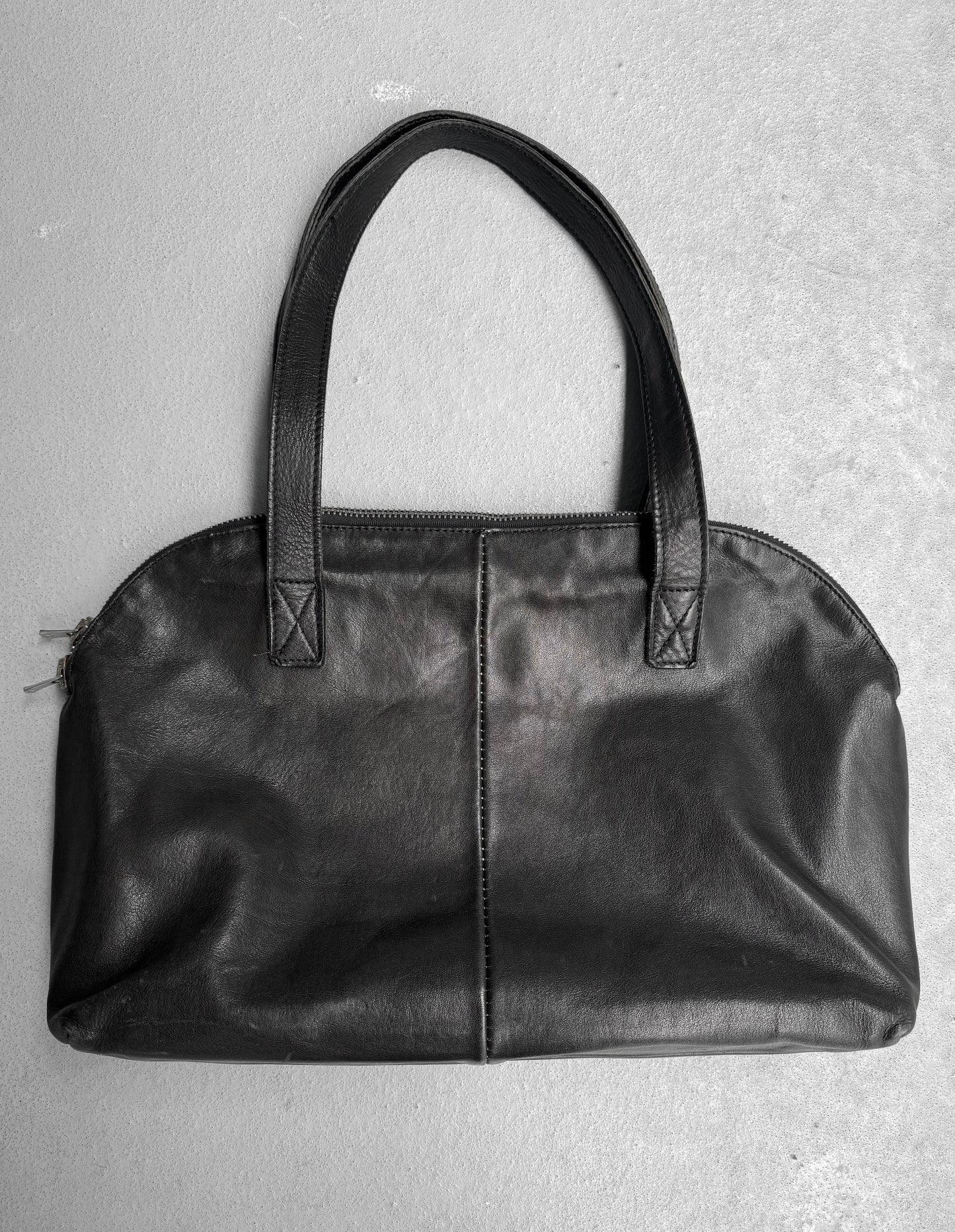 10sei0otto Black Bovine Leather ‘Boston’ Hand Bag