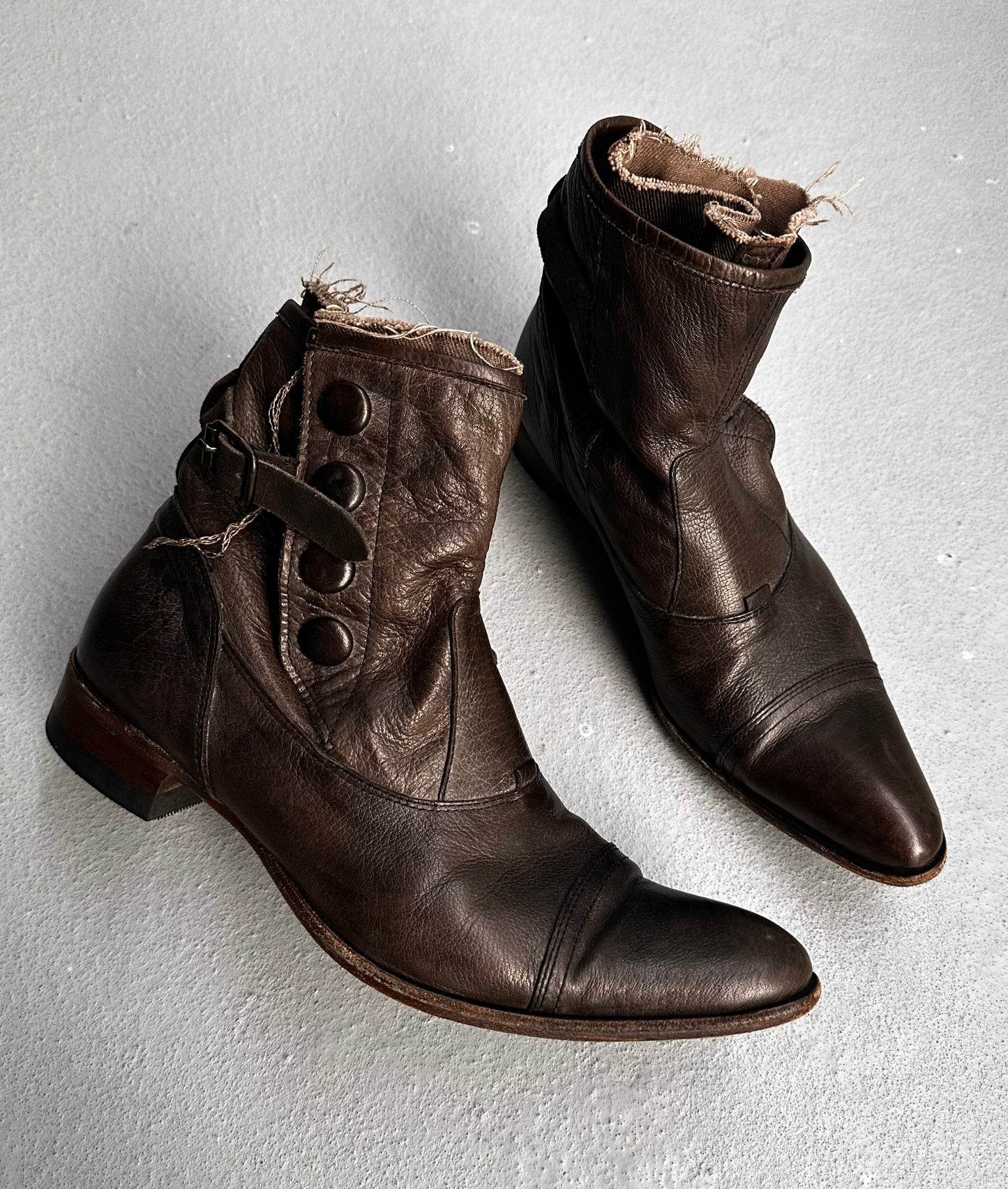 alfredoBANNISTER Early 00s Leather Ankle Button Boots