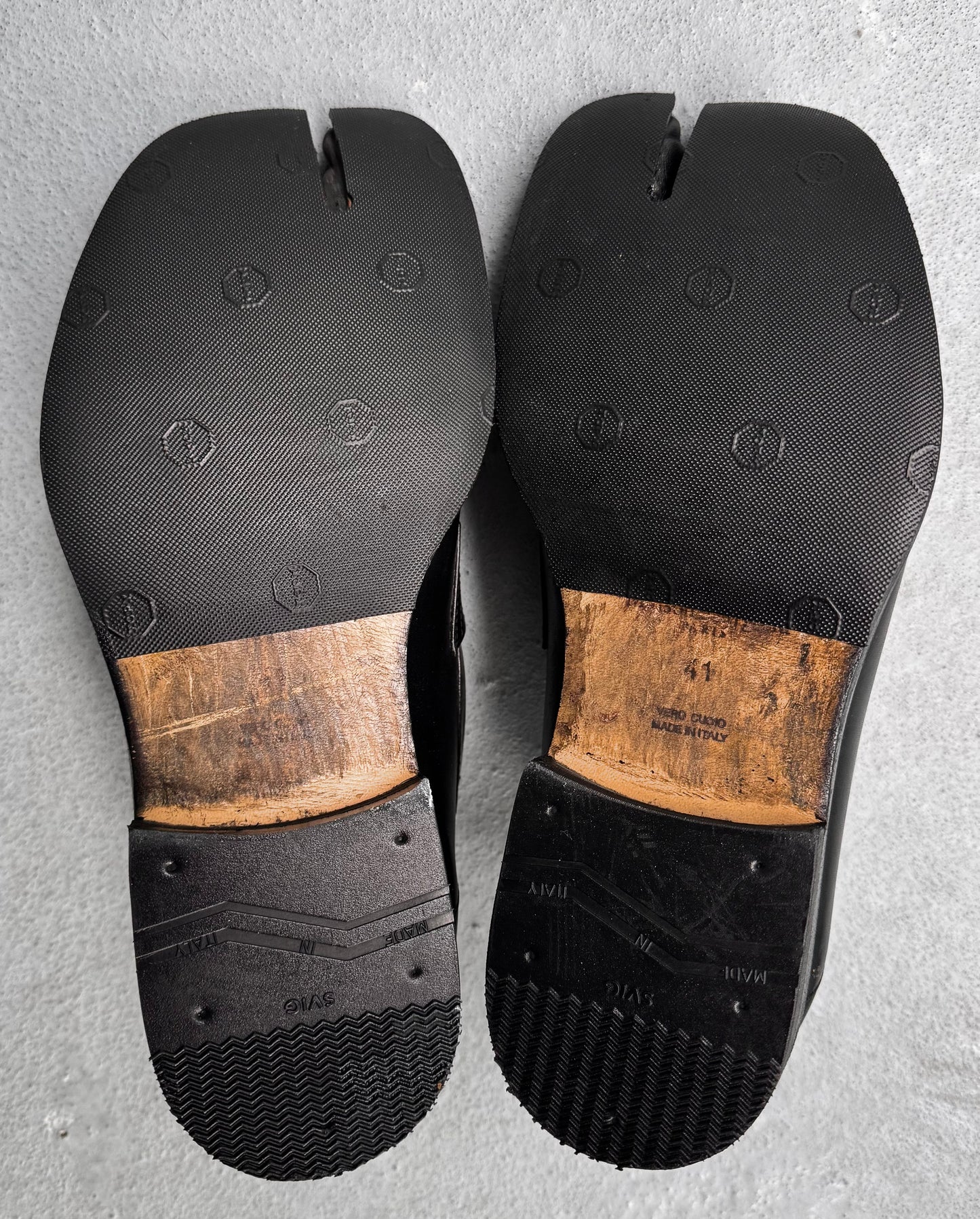 Maison Martin Margiela Leather Tabi Loafers