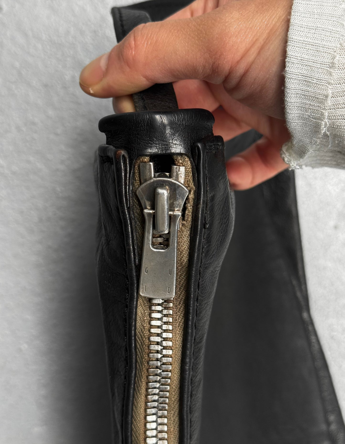 GUIDI 'PKT04' Small Kangaroo Leather 3-Pocket Sling Bag