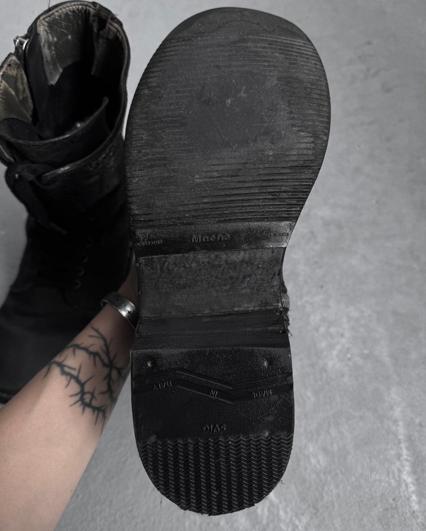 Rick Owens AW09 “CRUST” Blistered Lambskin Leather Lace-up Combat Boots