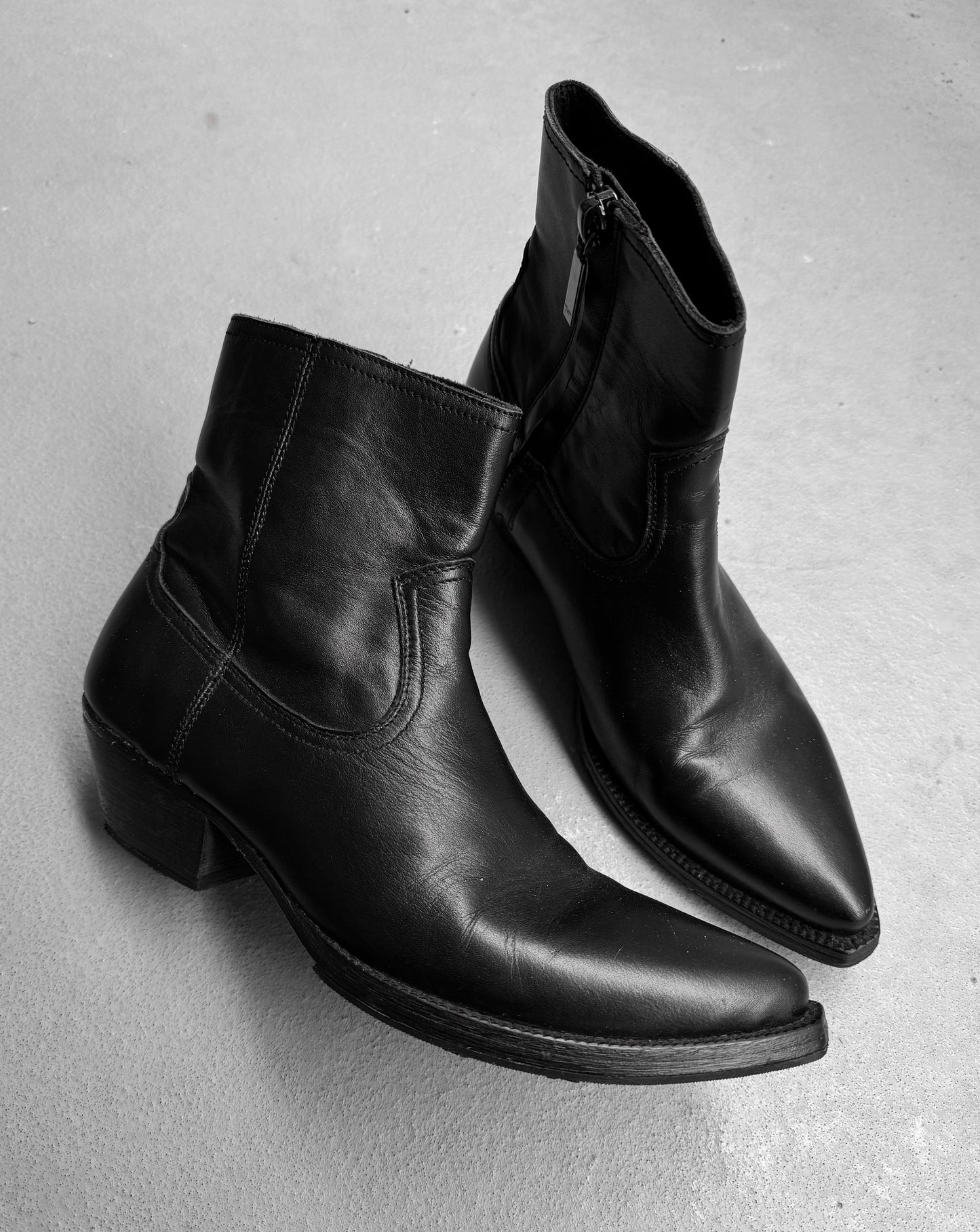 Saint Laurent Paris SS22 Leather 40mm ‘Lukas’ Western Heel Boots