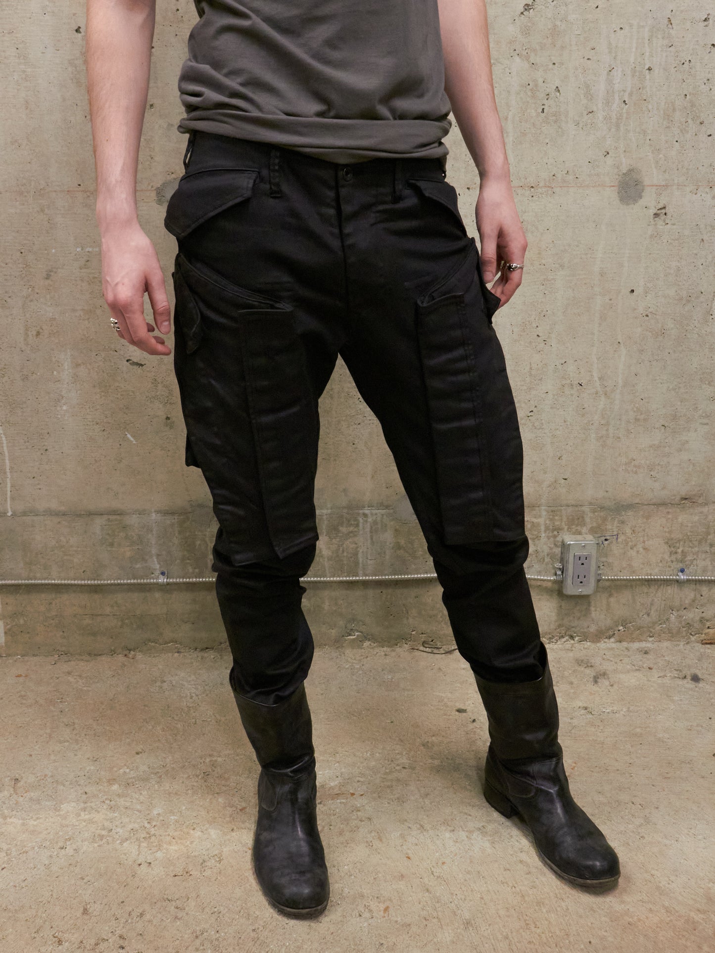 Julius_7 AW16-17 "beast;" WaxCoated Vertical Gas-Mask Cargo Denim