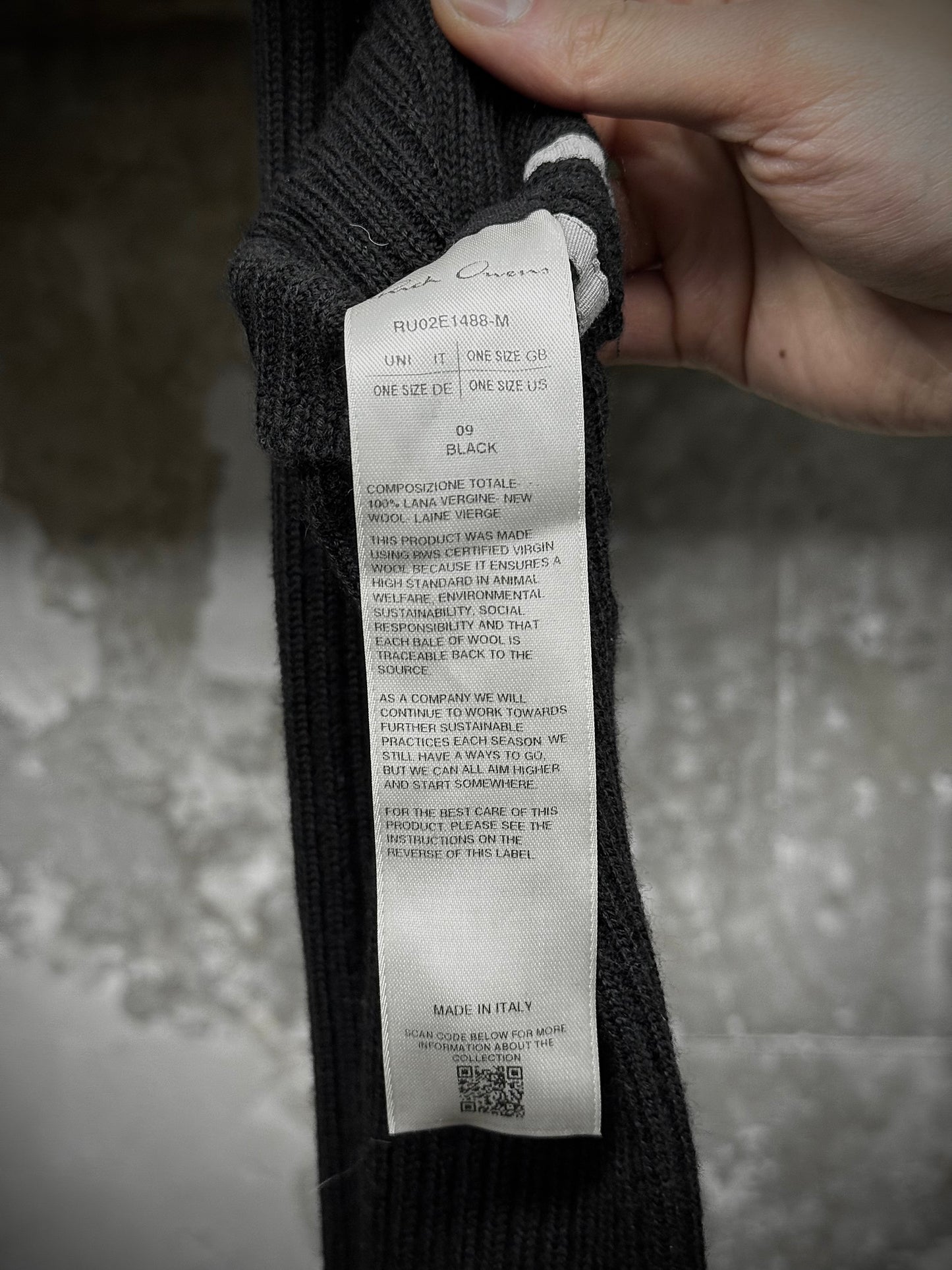 Rick Owens AW25 "CONCORDIANS" Virgin Wool Rib Knit Arm Warmers detail | DRIEW GARMENTS