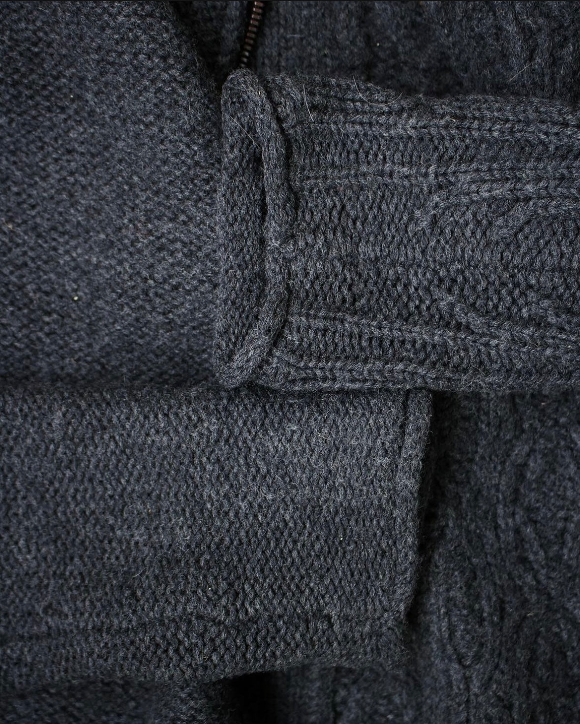 Julius_7 AW04 “Post Proletariat”Asymmetrical Reconstructed Cardigan