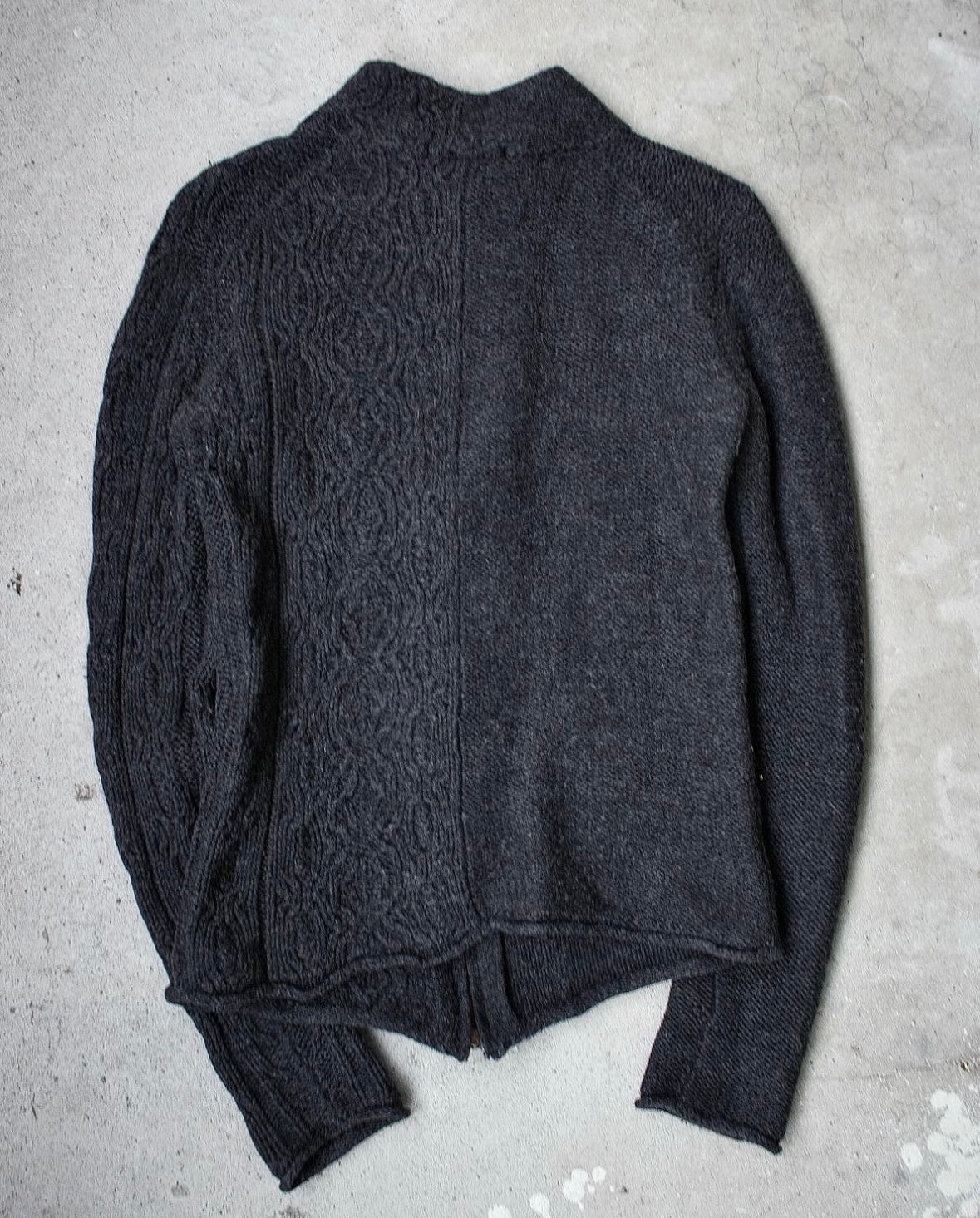 Julius_7 AW04 “Post Proletariat”Asymmetrical Reconstructed Cardigan