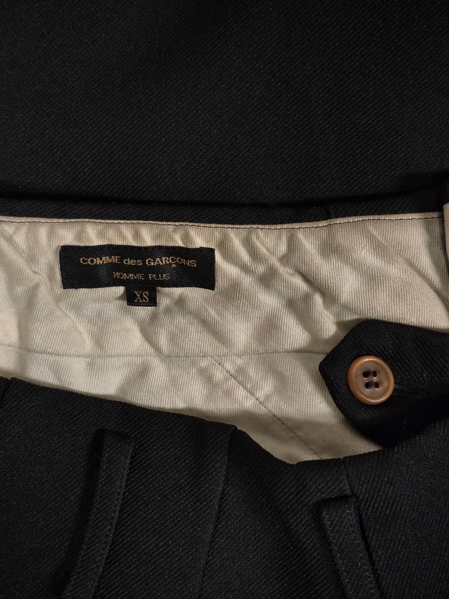 COMME des GARÇONS HOMME PLUS AW18 Garment-Dyed Poly Ballon Shorts