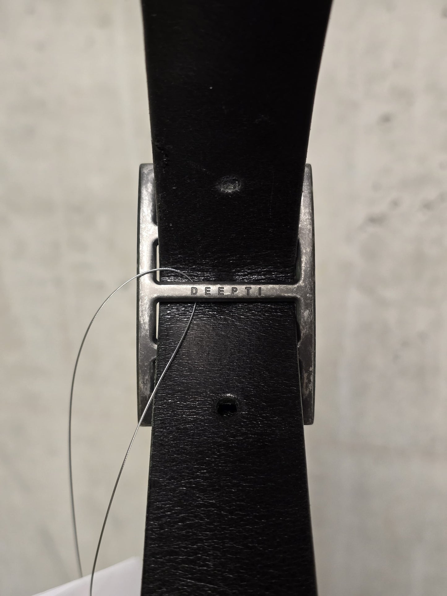 DEEPTI Collection °025 'LA–122X RUEL-99' Crash Bovine Leather Trigger Belt