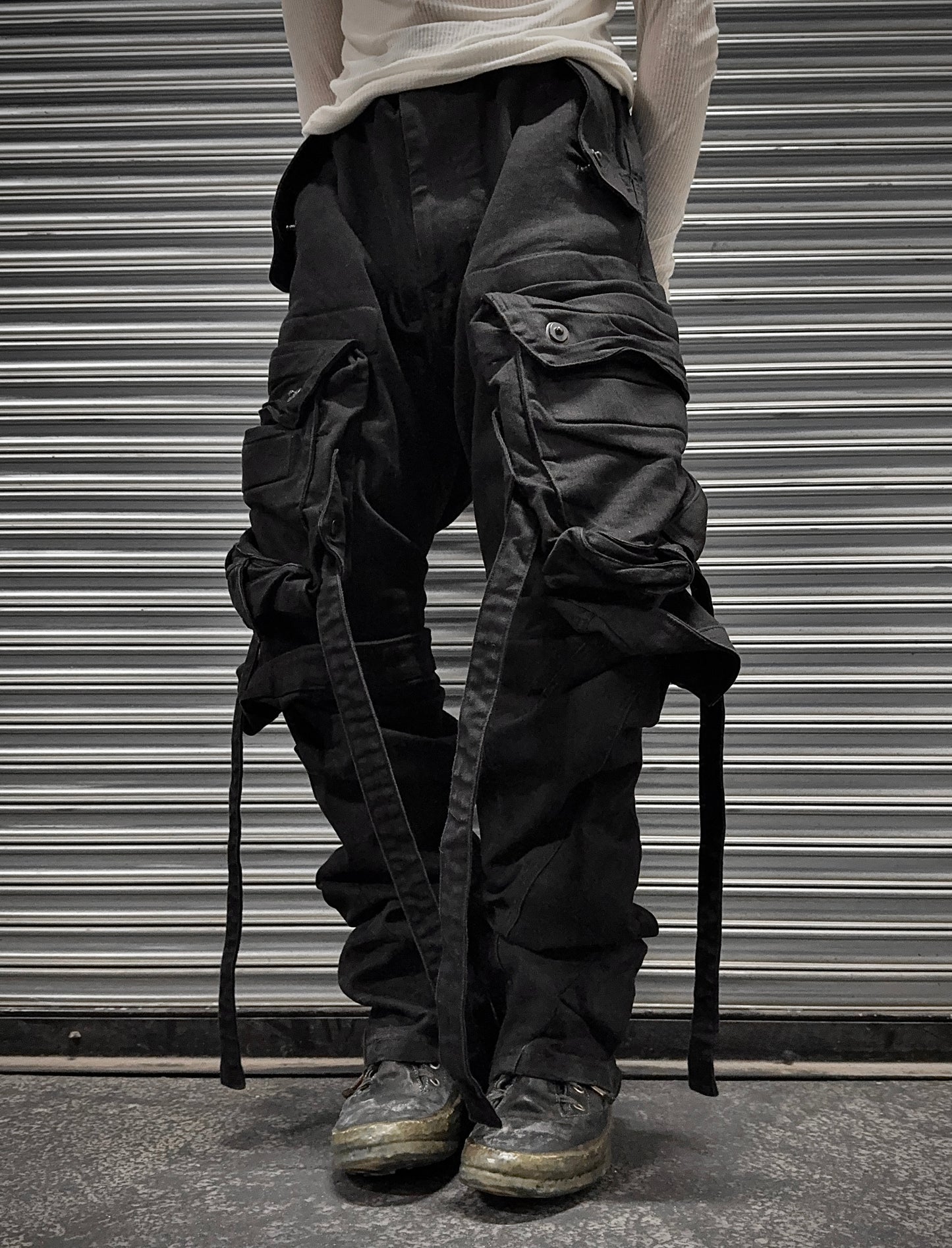 Julius_7 AW22-23 "_PERMANENT" Double Layered Twisted Gas-Mask Cargo Pants