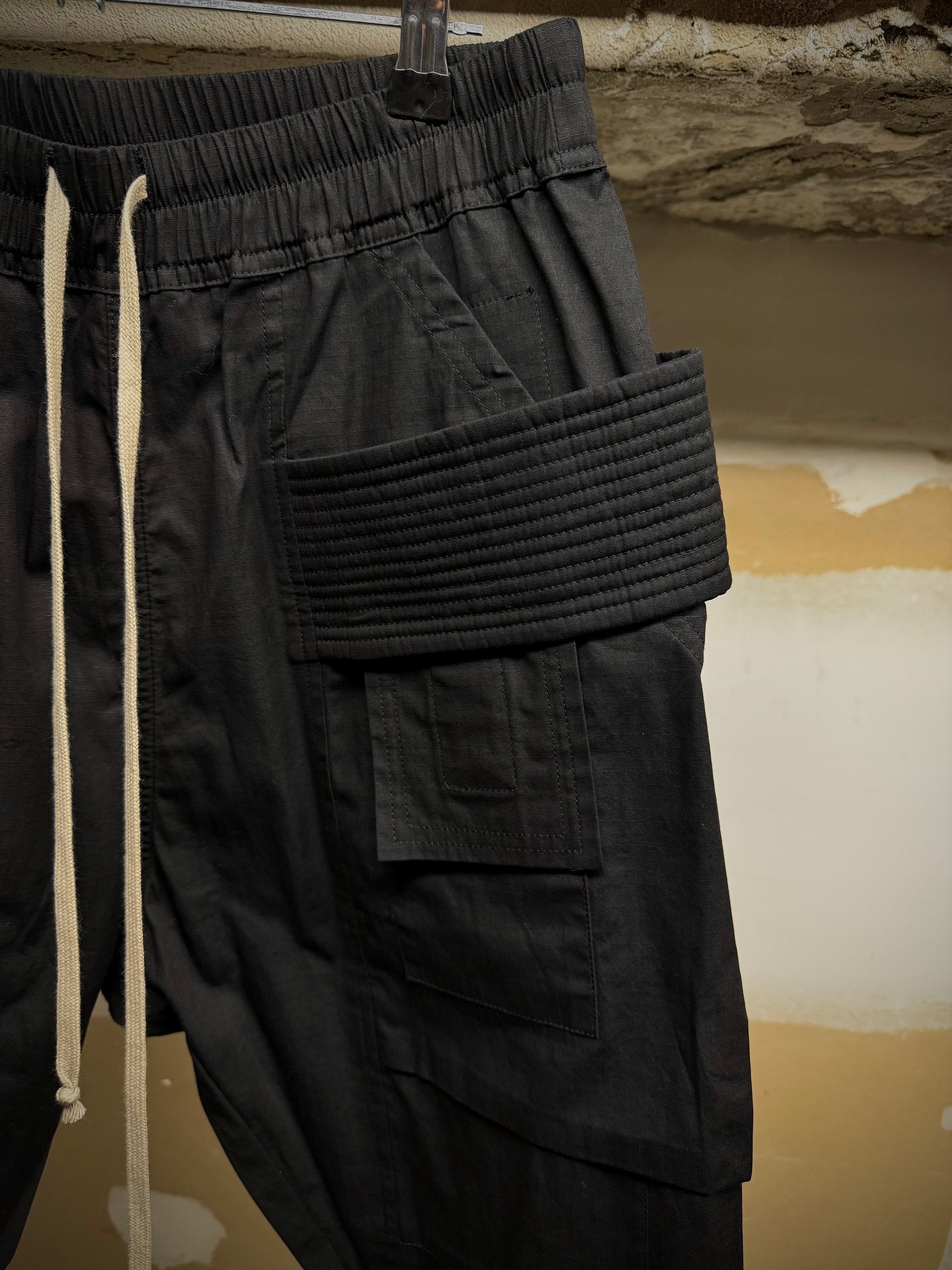 Rick Owens DRKSHDW SS19 "BABEL" Rip Stop Creatch Cargo Pants detail | DRIEW GARMENTS