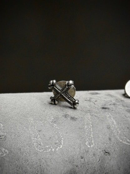 WERKSTATT:MÜNCHEN ‘M4551’ .925 Silver Cross Stud Earrings | Archive Fashion Toronto