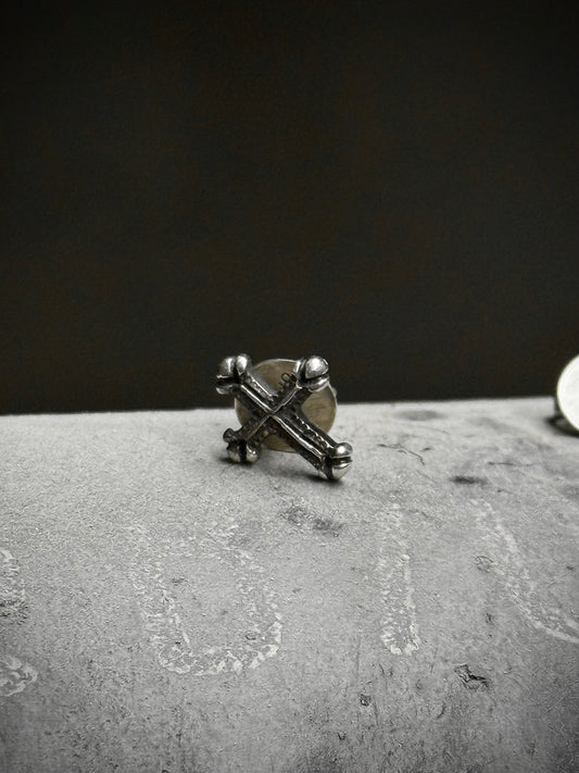 WERKSTATT:MÜNCHEN ‘M4551’ .925 Silver Cross Stud Earrings | Archive Fashion Toronto