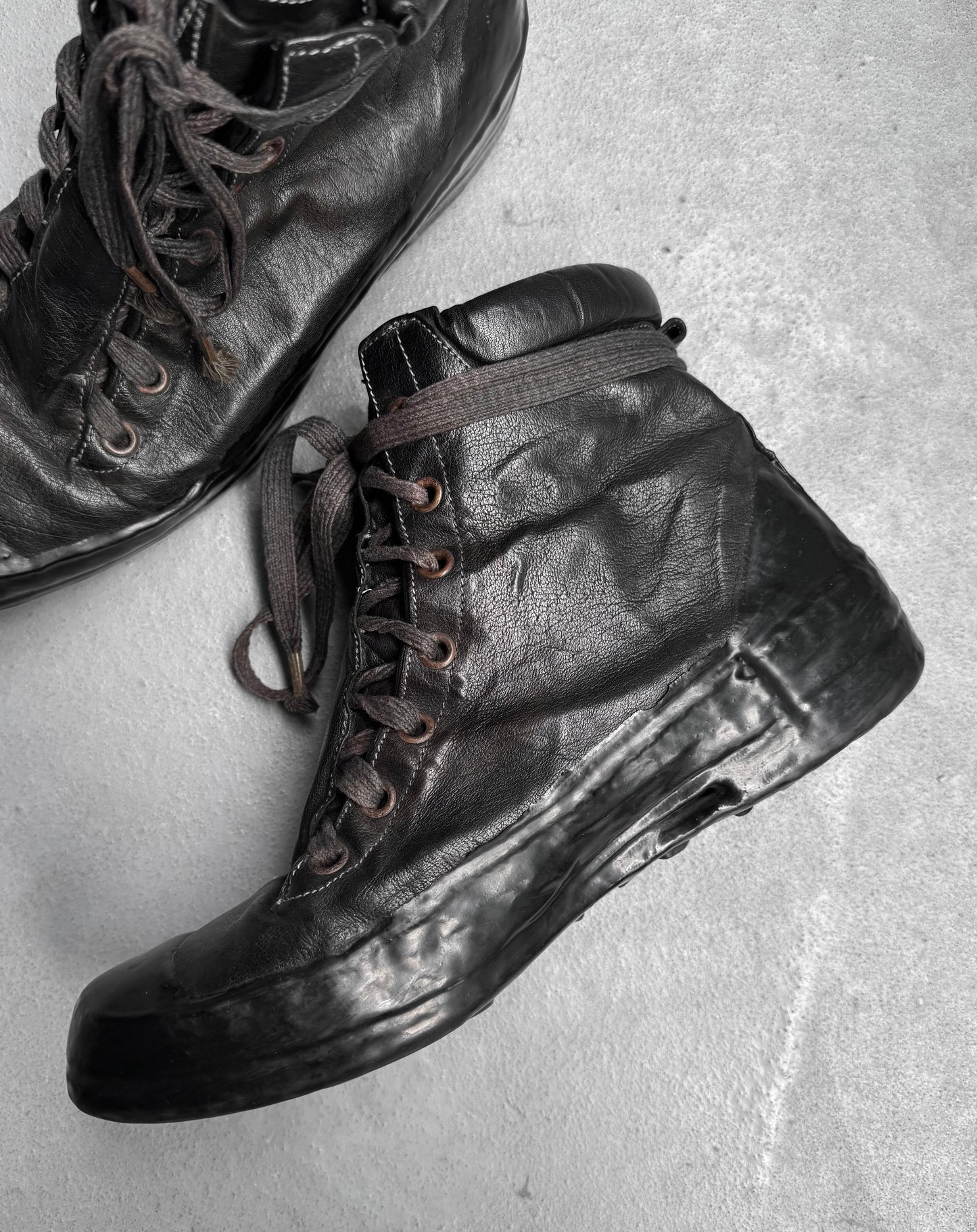 Carol Christian Poell ‘AM/2524 ROOMS-PTC’ Black Object-dyed Kangaroo Leather Drip Sneakers