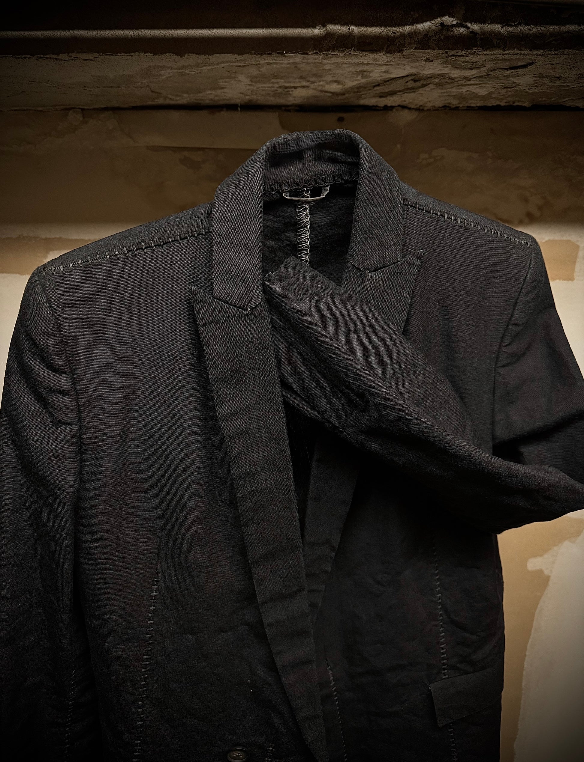 Leopold Bossert SS17 Selvedge Overlock Peak Lapel Linen Ramie Blazer detail | DRIEW GARMENTS