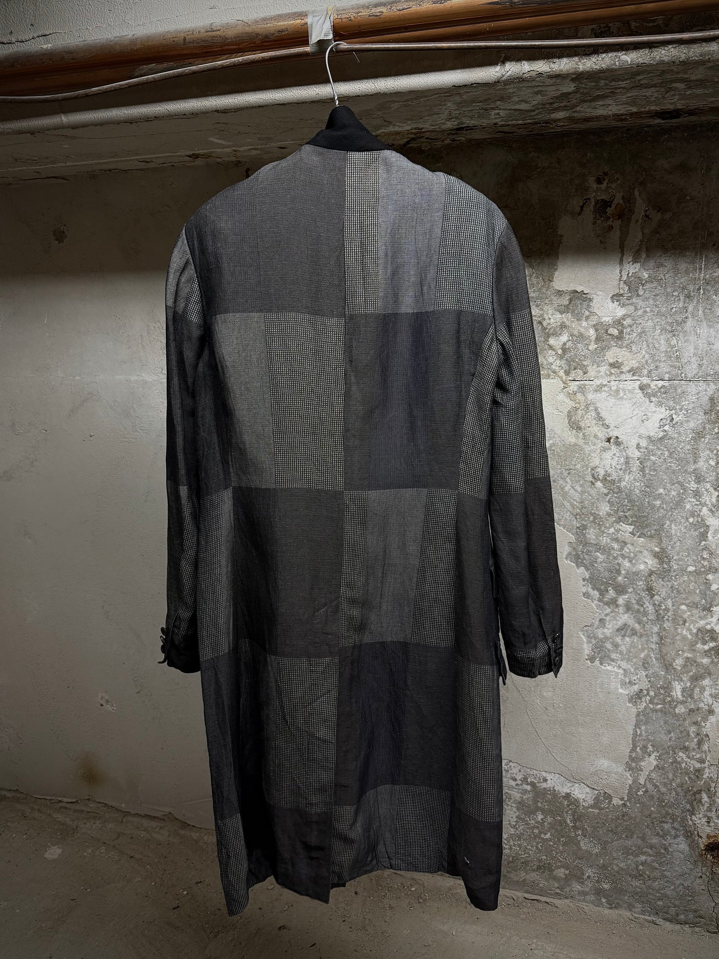 Yohji Yamamoto *SAMPLE* Yohji Yamamoto POUR HOMME BLACK Scandal SS20 Linen Ramie Doctor Coat detail | DRIEW GARMENTS
