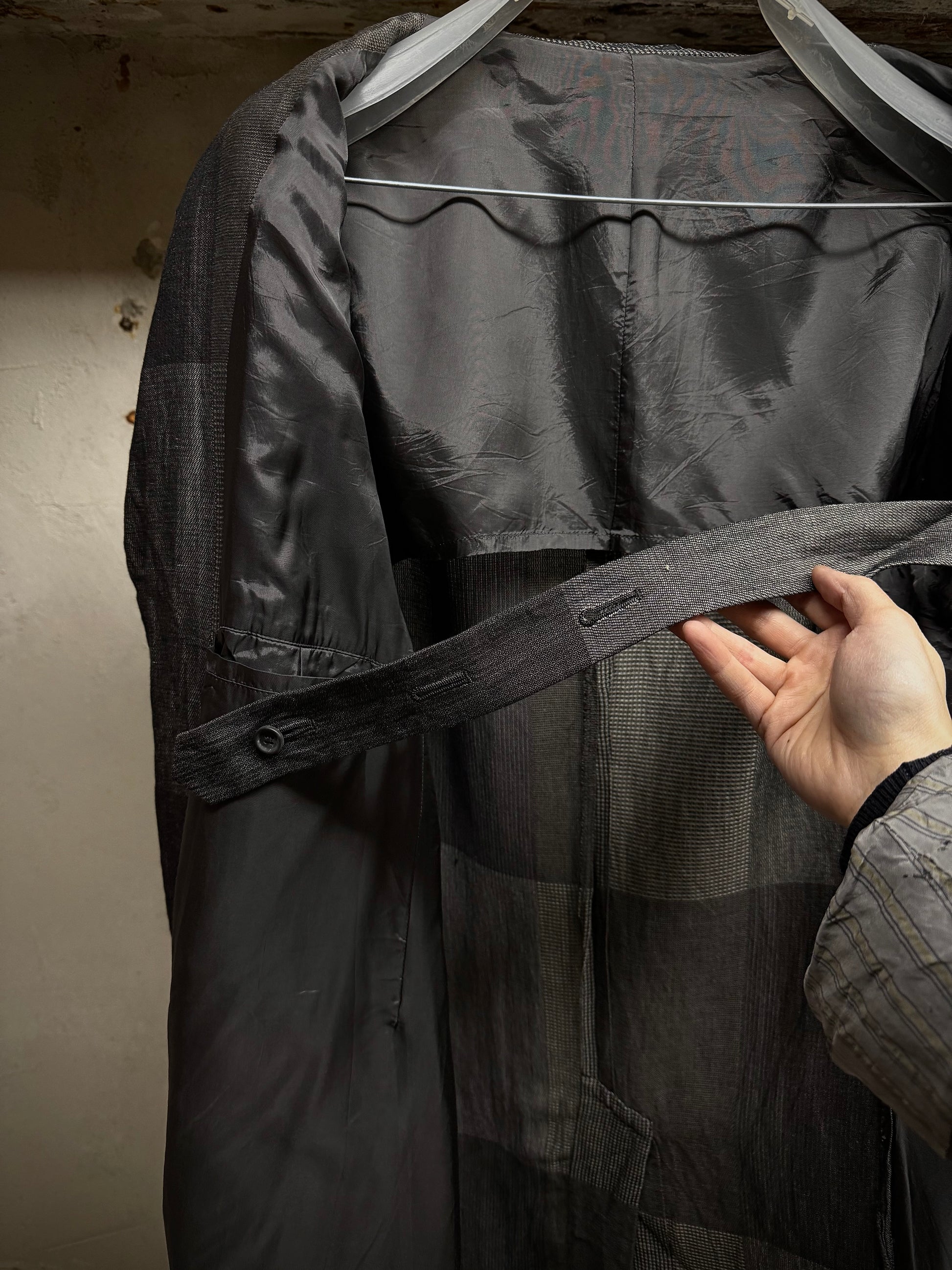 Yohji Yamamoto *SAMPLE* Yohji Yamamoto POUR HOMME BLACK Scandal SS20 Linen Ramie Doctor Coat detail | DRIEW GARMENTS