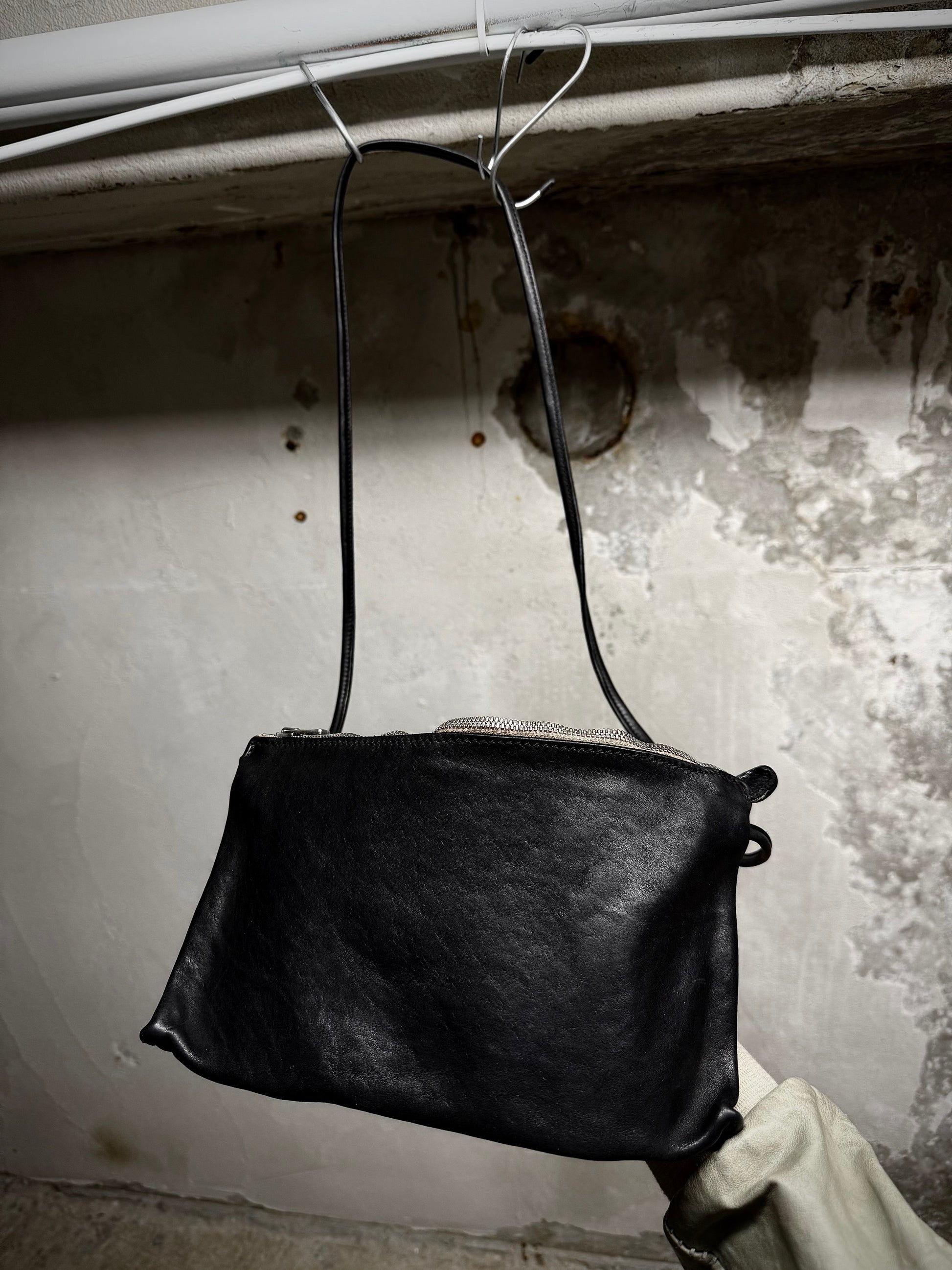 Guidi 'CLT01' Zipped Soft Horse Leather Cross Body Purse | Archive Fashion Toronto