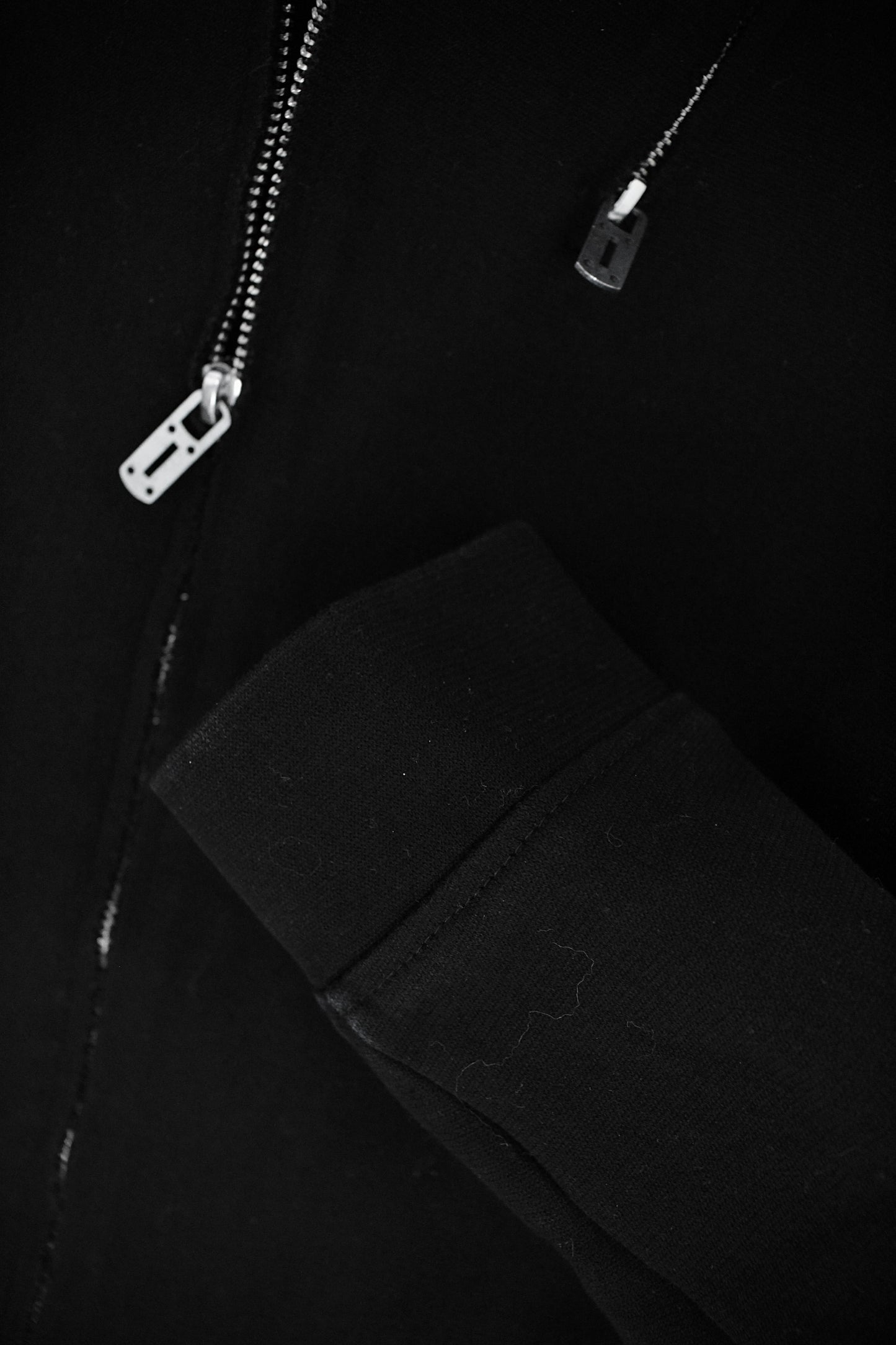D.HYGEN AW18-19 Heavy Cotton Jersey Expandable Zip Hoodie detail | DRIEW GARMENTS