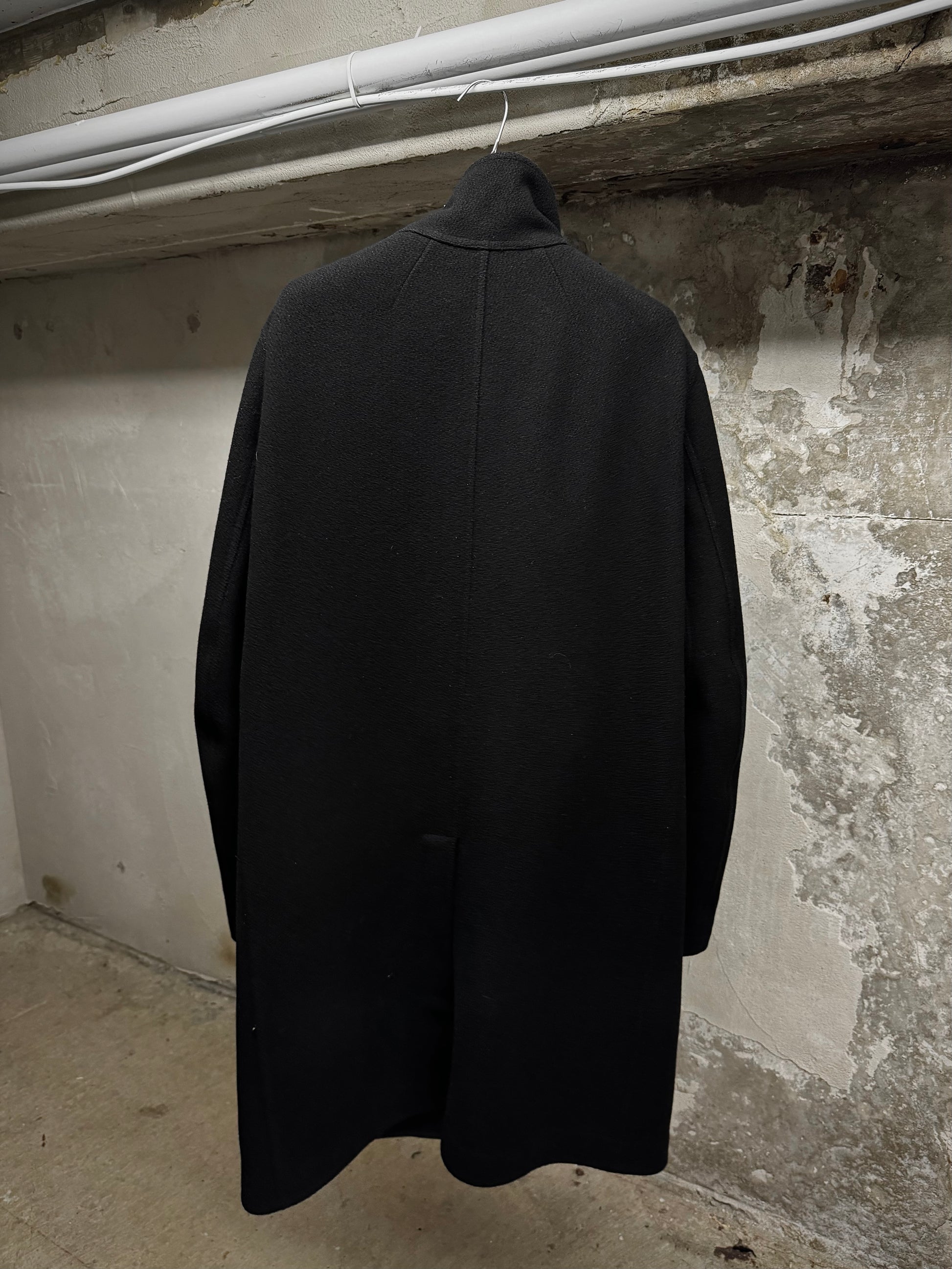 Rick Owens AW15 "SPHINX" Mollino Asymmetrical Front Zip Heavy Wool Coat detail | DRIEW GARMENTS