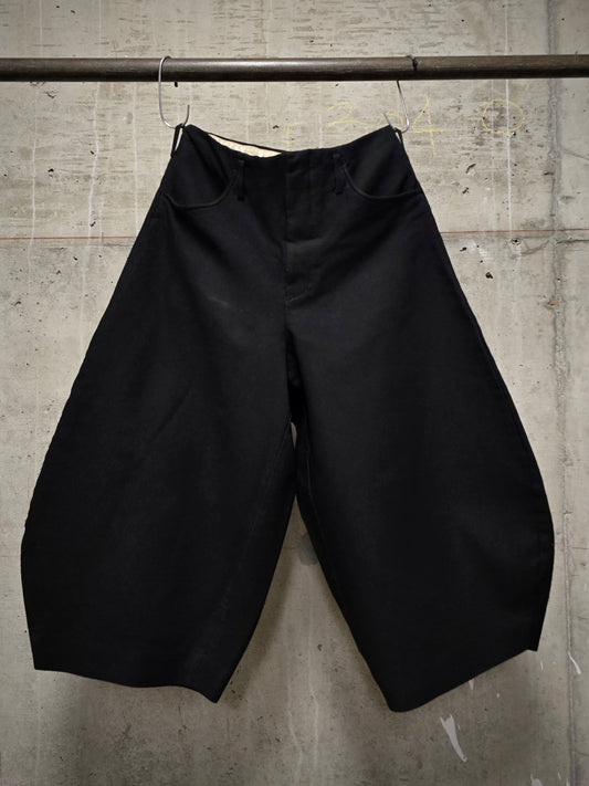 COMME des GARÇONS HOMME PLUS AW18 Garment-Dyed Poly Ballon Shorts