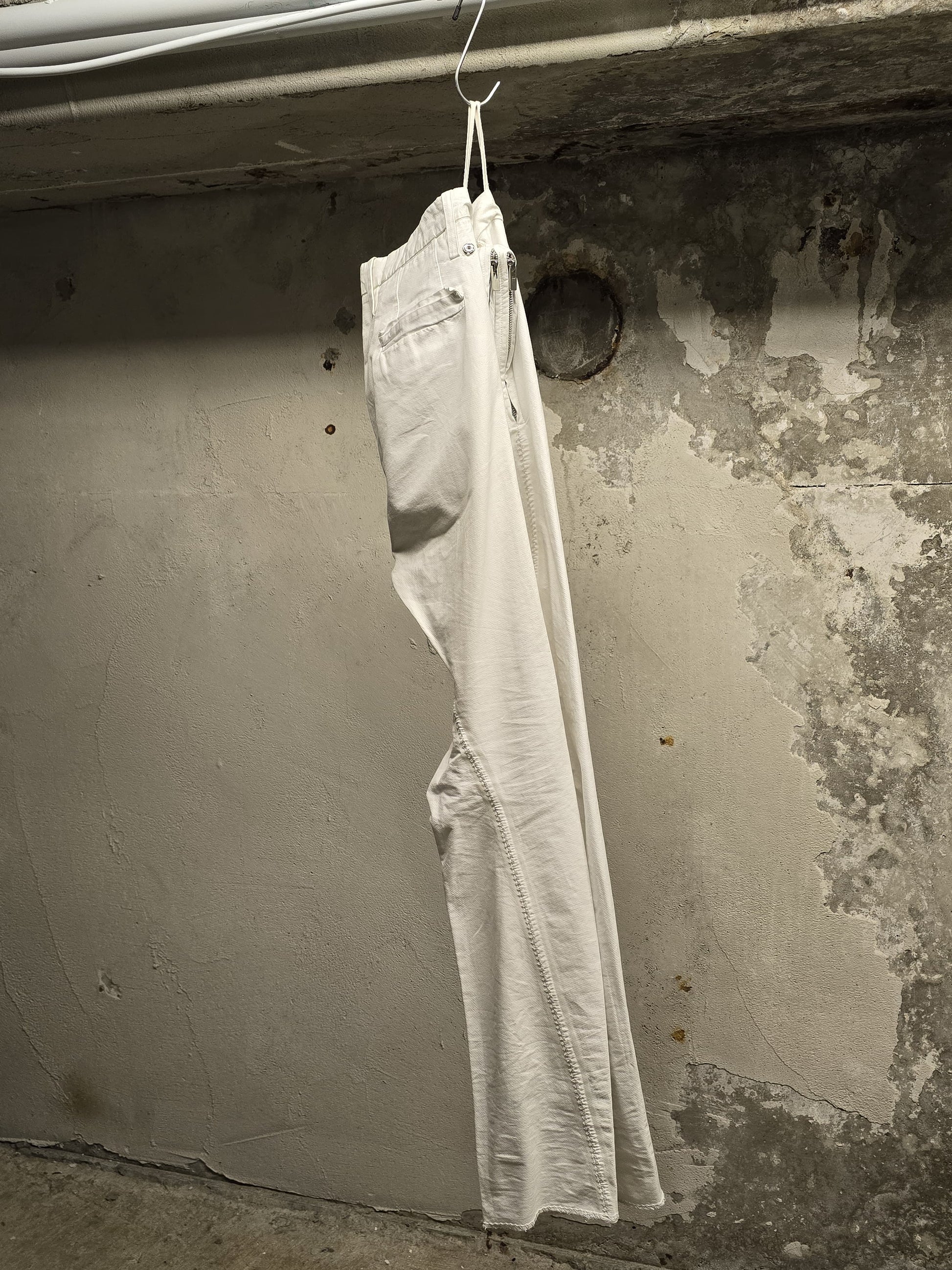 Carol Christian Poell 'PM/2671OD-IN BETWEEN/2' Object-dyed Visible Meltlock Front Zip Trousers detail | DRIEW GARMENTS
