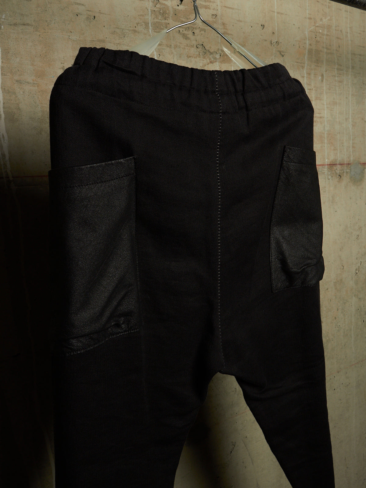 10sei0otto 2010s Black Linen Herringbone Overlock Frayed Hem Sweatpants