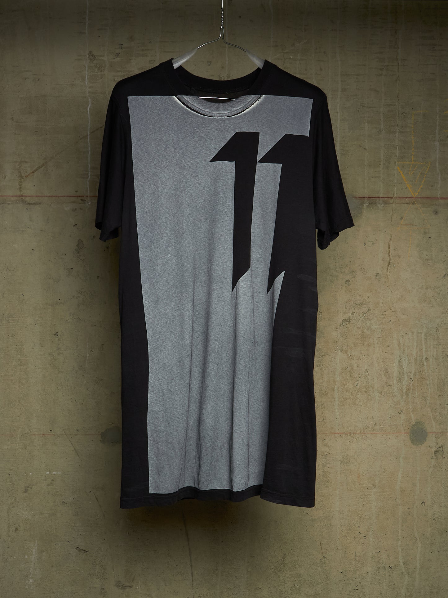 11 by Boris Bidjan Saberi AW19 'TS5' Black Block Dye '11' Print Longline T-shirt