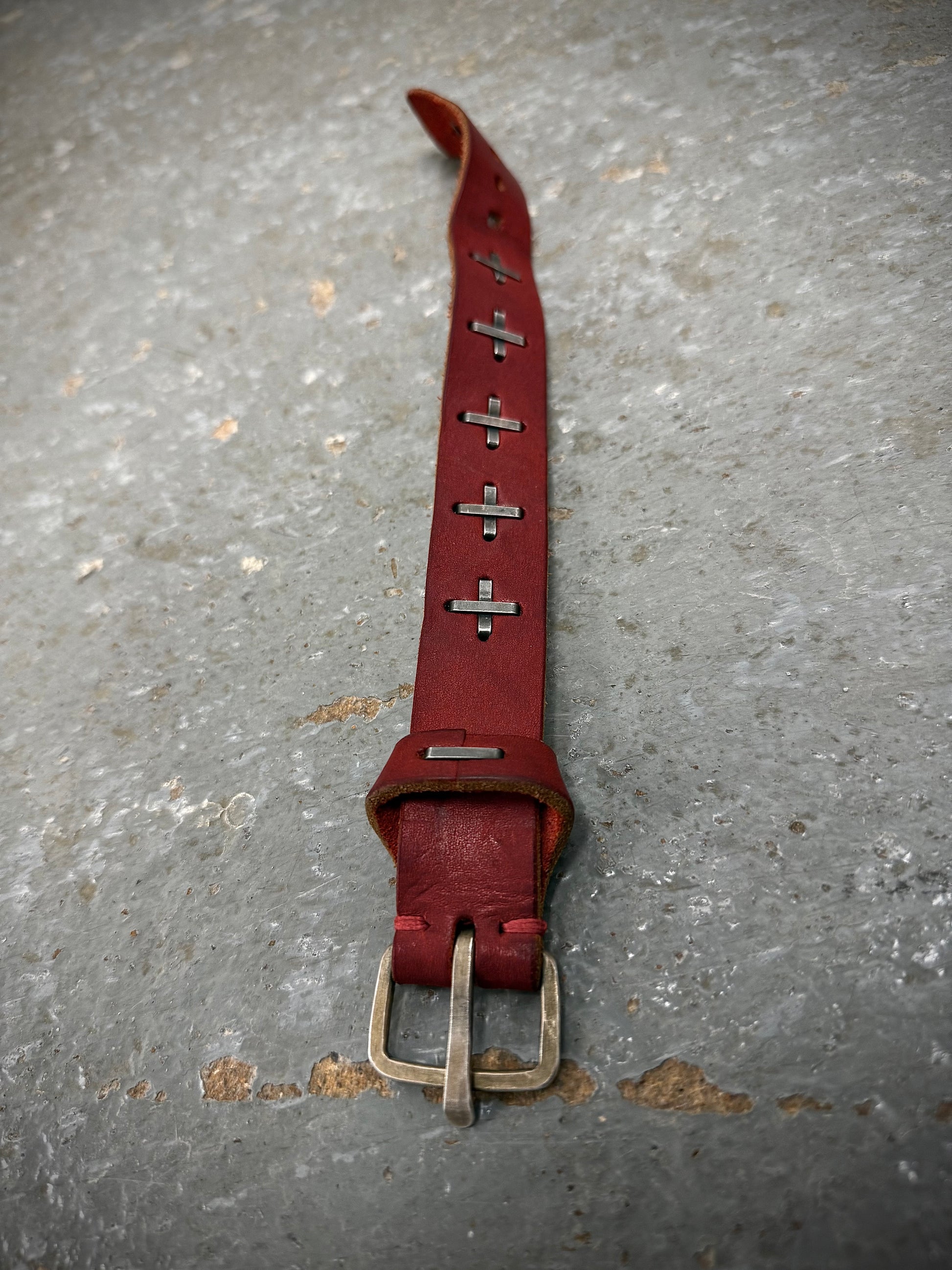 m.a+ by Maurizio Amadei 'AB14' GR 3.0 .925 Silver Cross Red Cow Leather Wide Wristband detail | DRIEW GARMENTS