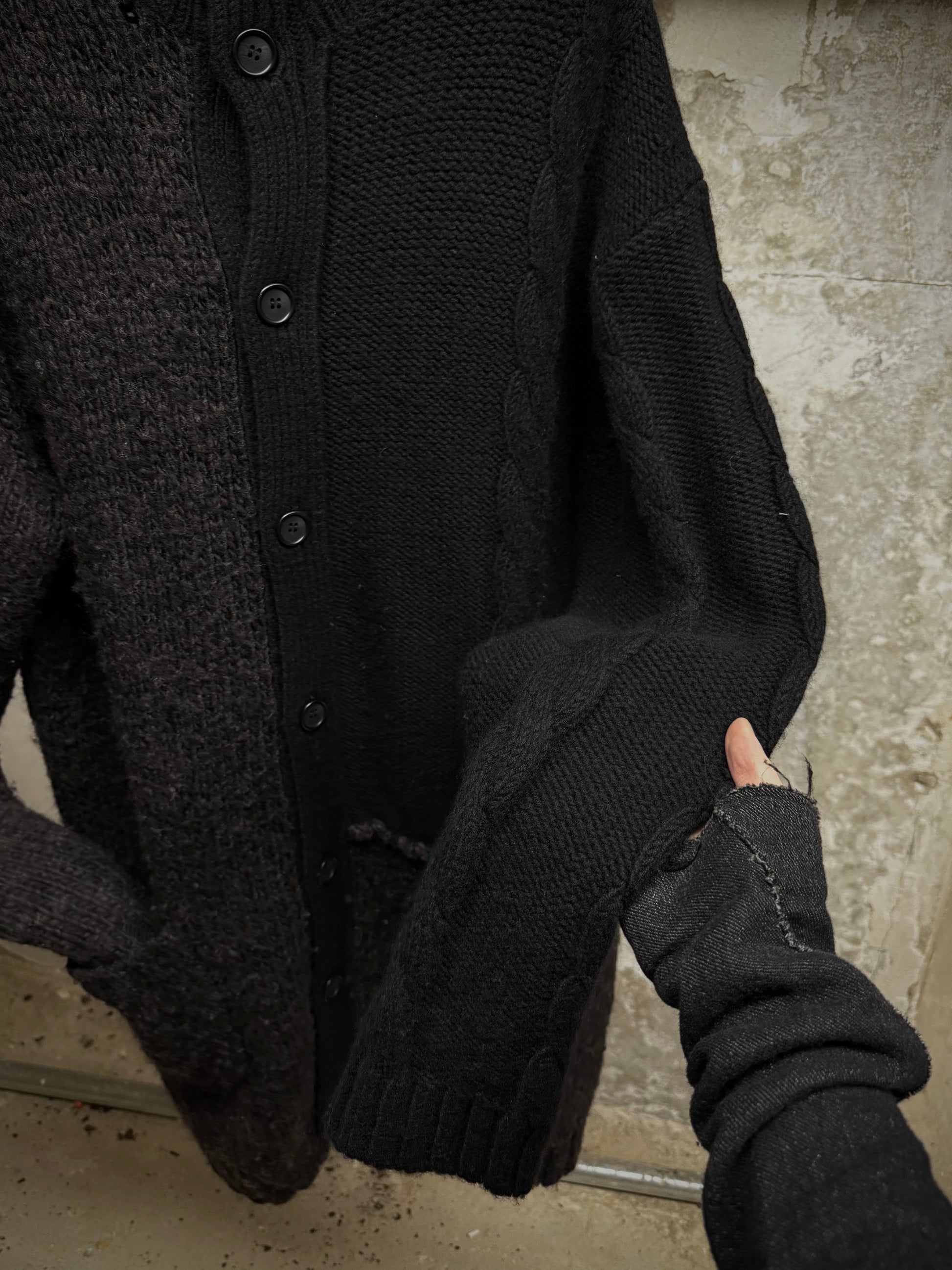 Yohji Yamamoto POUR HOMME AW15 Asymmetric Oversized Chunky Wool Cable Knit Cardigan detail | DRIEW GARMENTS