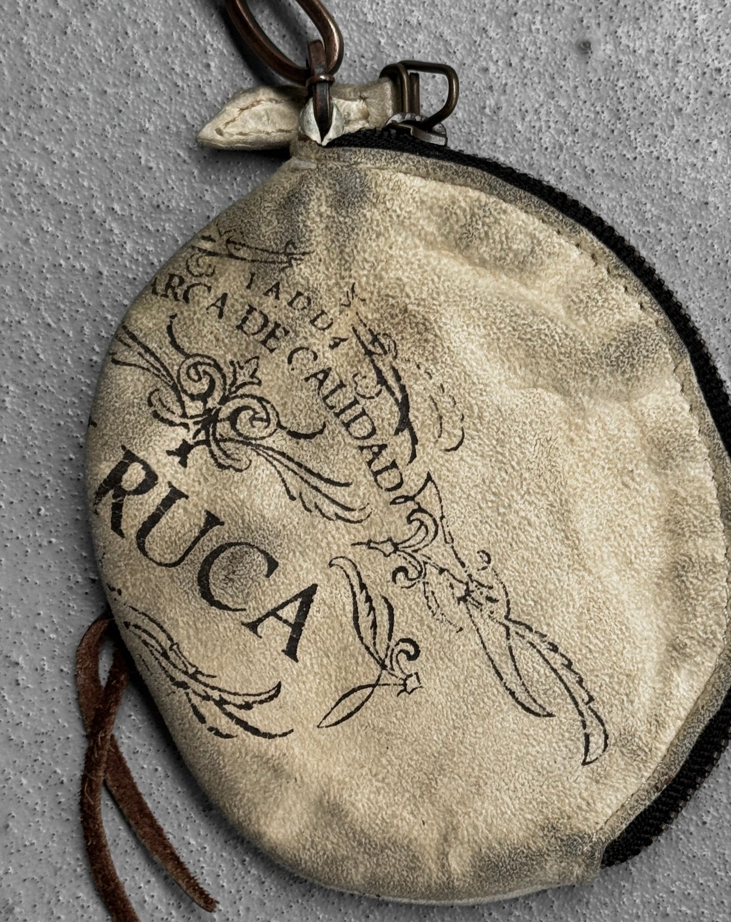 14thAddiction Early 00s Distressed Leather Coin Pouch