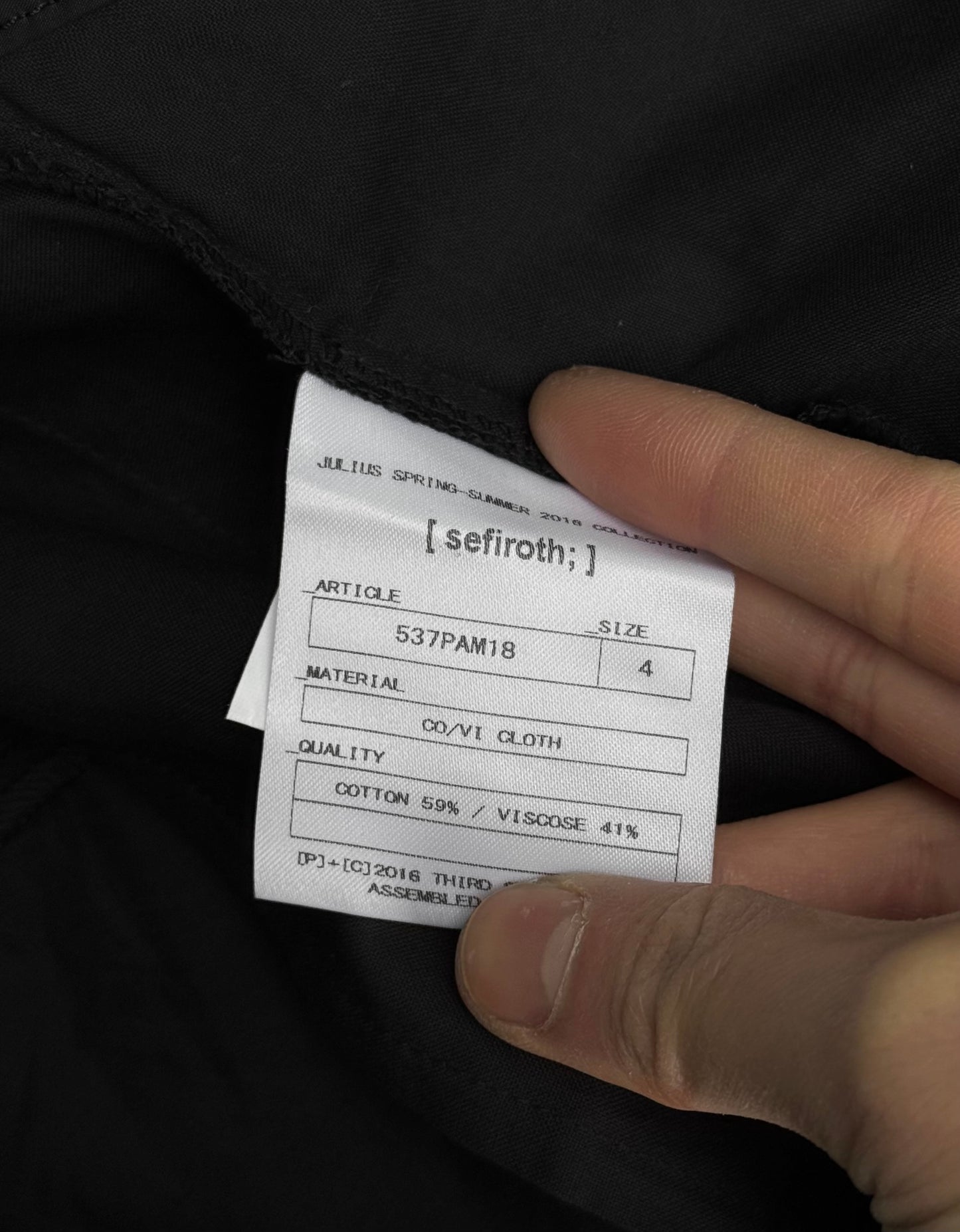 Julius_7 SS16 “sefiroth;” Drop-crotch Panels Drawstring Shorts