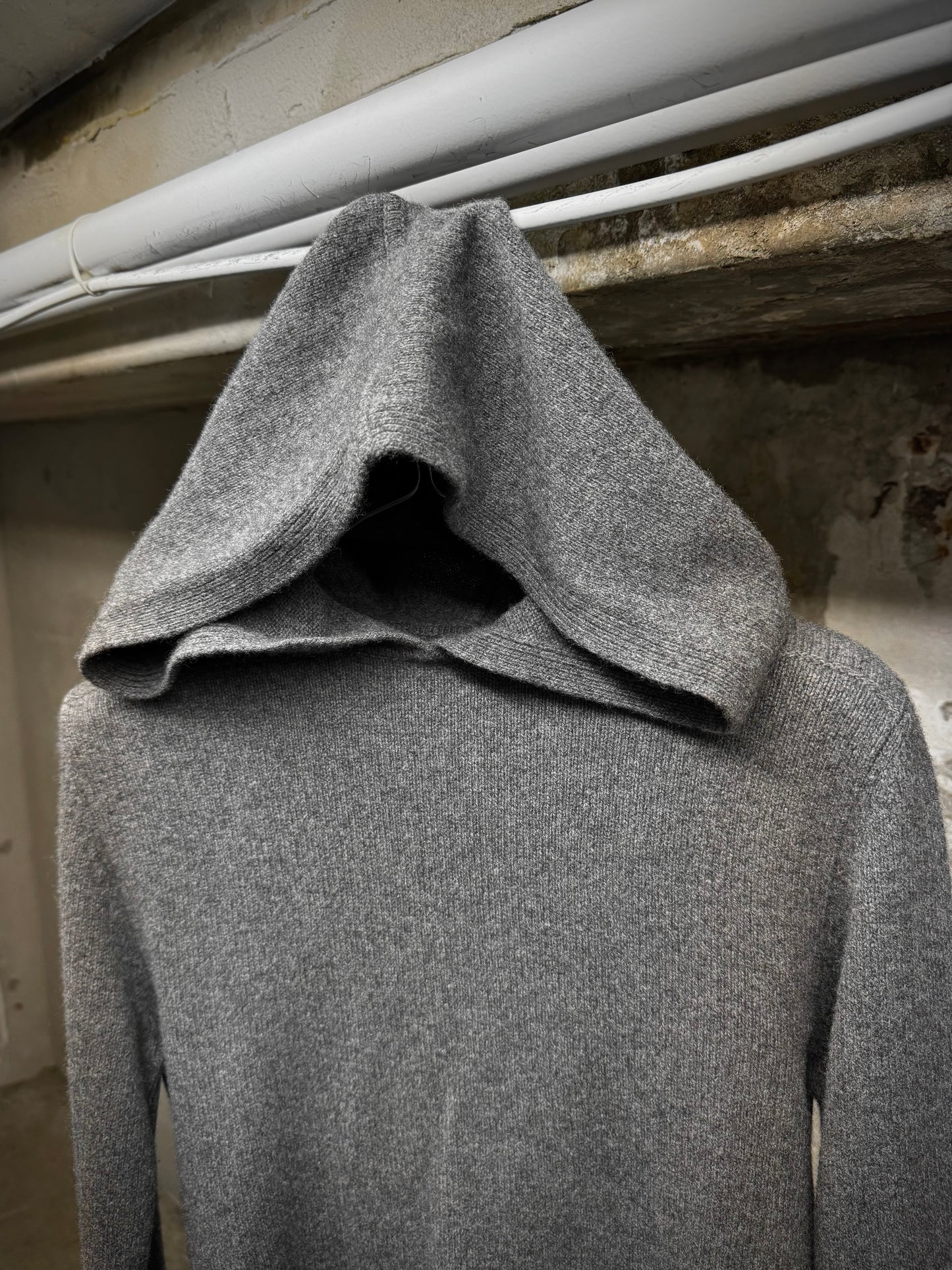 Rick Owens AW20 "PERFORMA" GREY Hooded Cashmere Knit Sweater detail | DRIEW GARMENTS