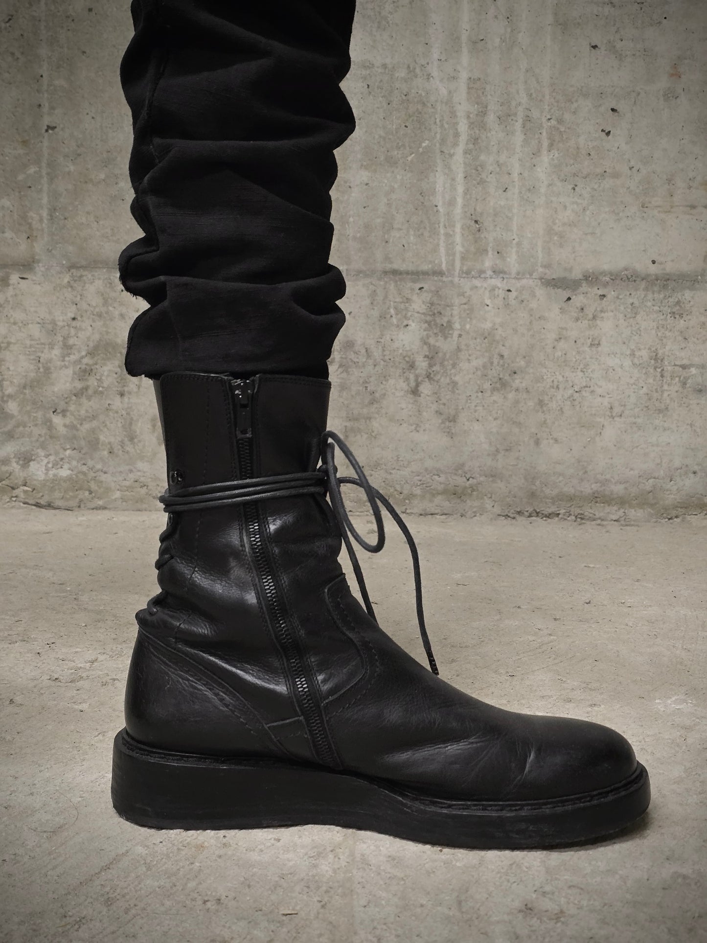 Ann Demeulemeester AW21 Black ‘Vitello’ Back-Lace Leather Boots