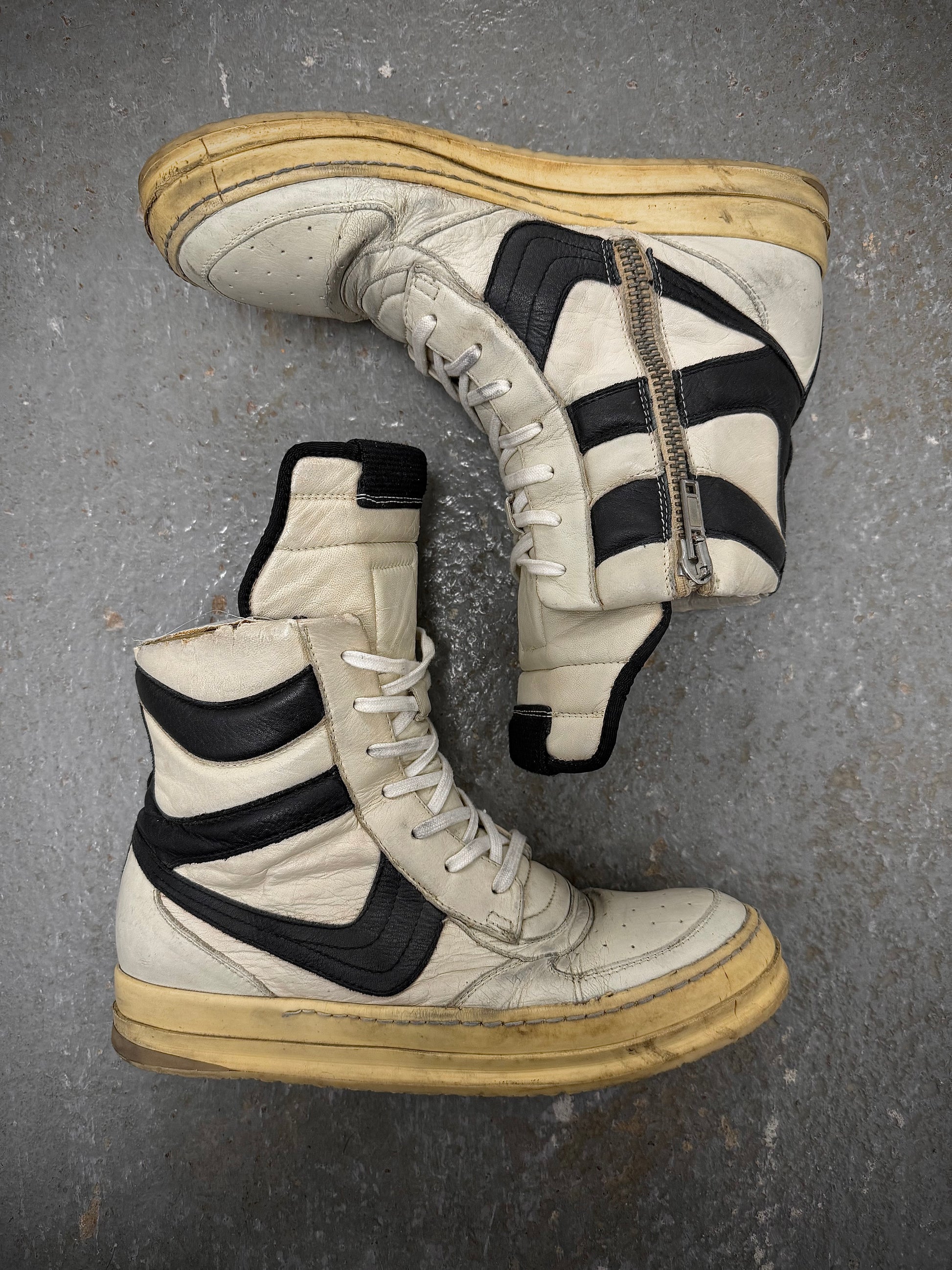 Rick Owens AW06 "DUSTULATOR" 'Reverse Oreo' Dunk Leather Sneakers | Archive Fashion Toronto