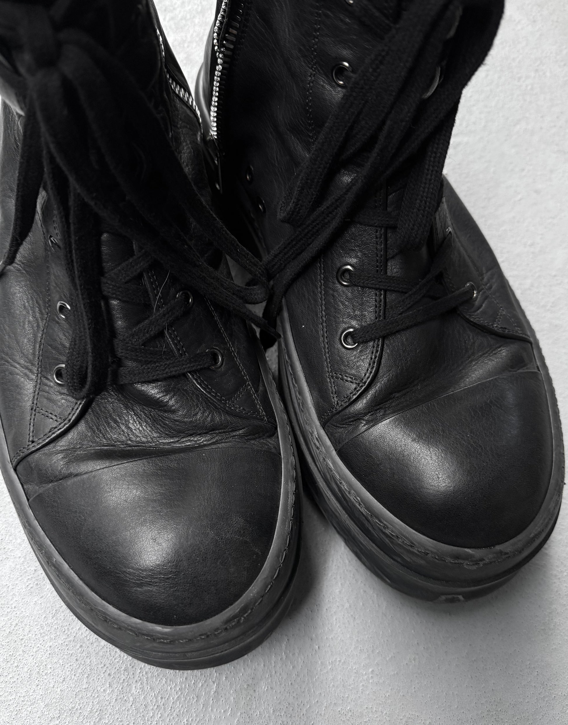 Rick Owens AW23 "LUXOR" Mega Bumper Leather Sneakers detail | DRIEW GARMENTS