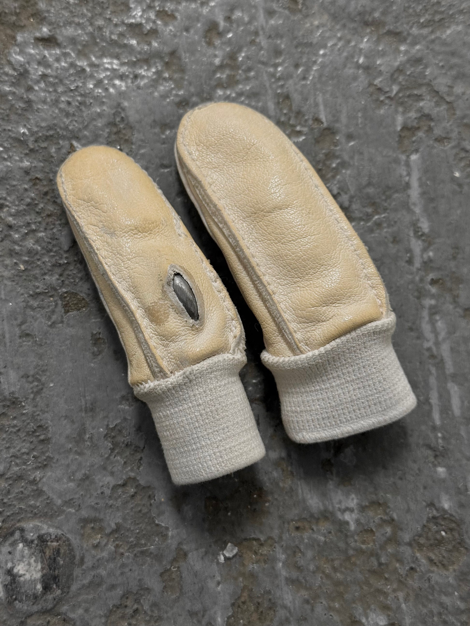 Carol Christian Poell 'AM/2596 ROOMS-PTC/01' Object-dyed Kangaroo Leather Prosthetic Fingers (2pcs) | Archive Fashion Toronto