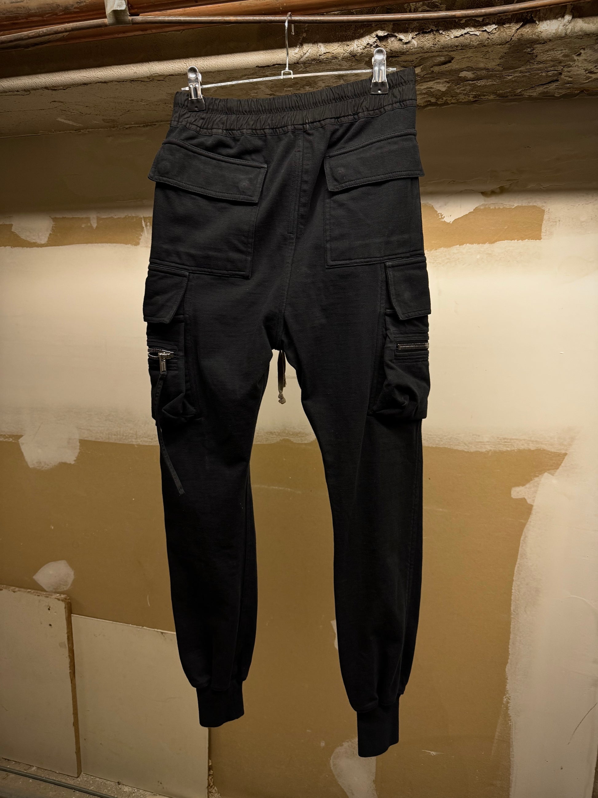 Rick Owens SS17 "WALRUS" Cotton Jersey Cargo Joggers detail | DRIEW GARMENTS