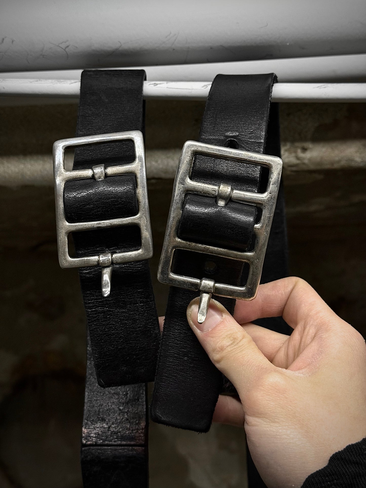 Carol Christian Poell 'AM/2603-IN BELV-PTC/10' Object-dyed 'L' Cow Leather Belt detail | DRIEW GARMENTS